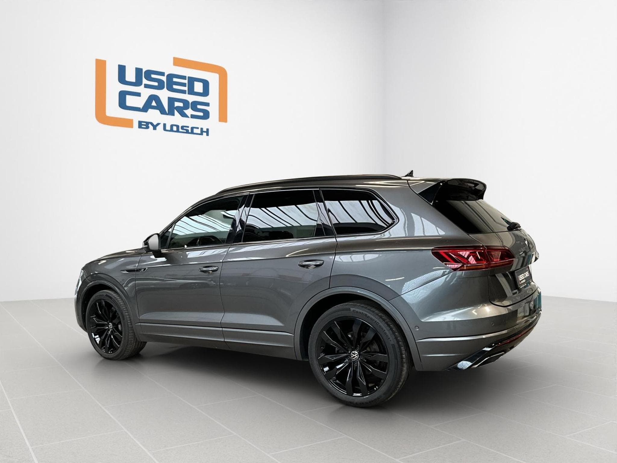 VW Touareg R-Line+V6+4M+DSG+Black-Style+Pano+AHK+Stand-H.+Luft. (2021) - Photo 5