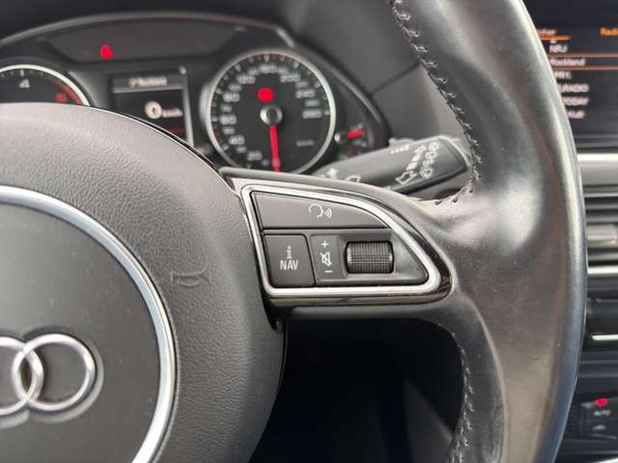 Audi Q5 2.0 TDI quattro/Navi/Kamera/19"/Xenon (2016) - Photo 23