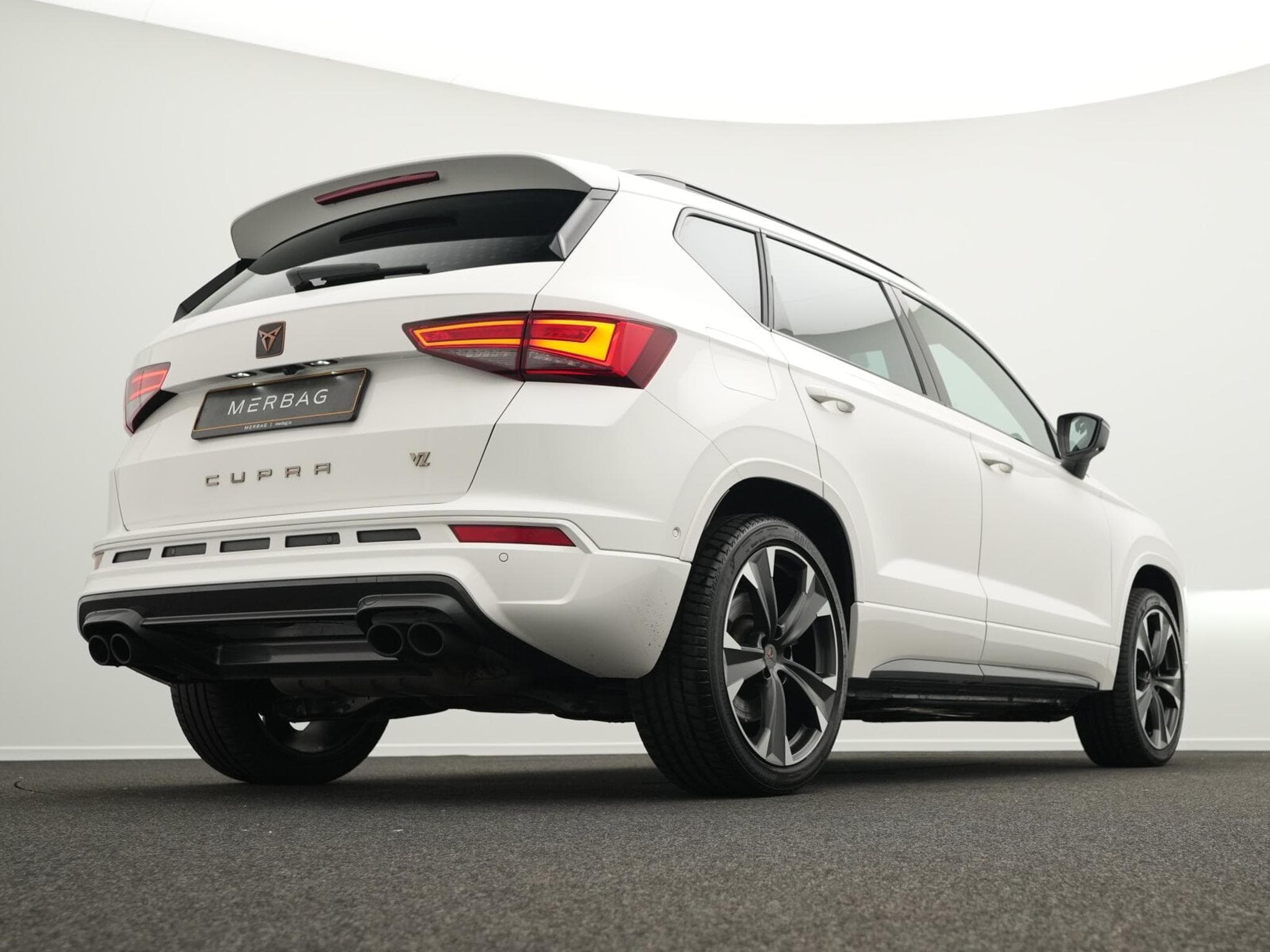 CUPRA Ateca 2.0 TSI VZ 4Drive OPF (2024) - Photo 9