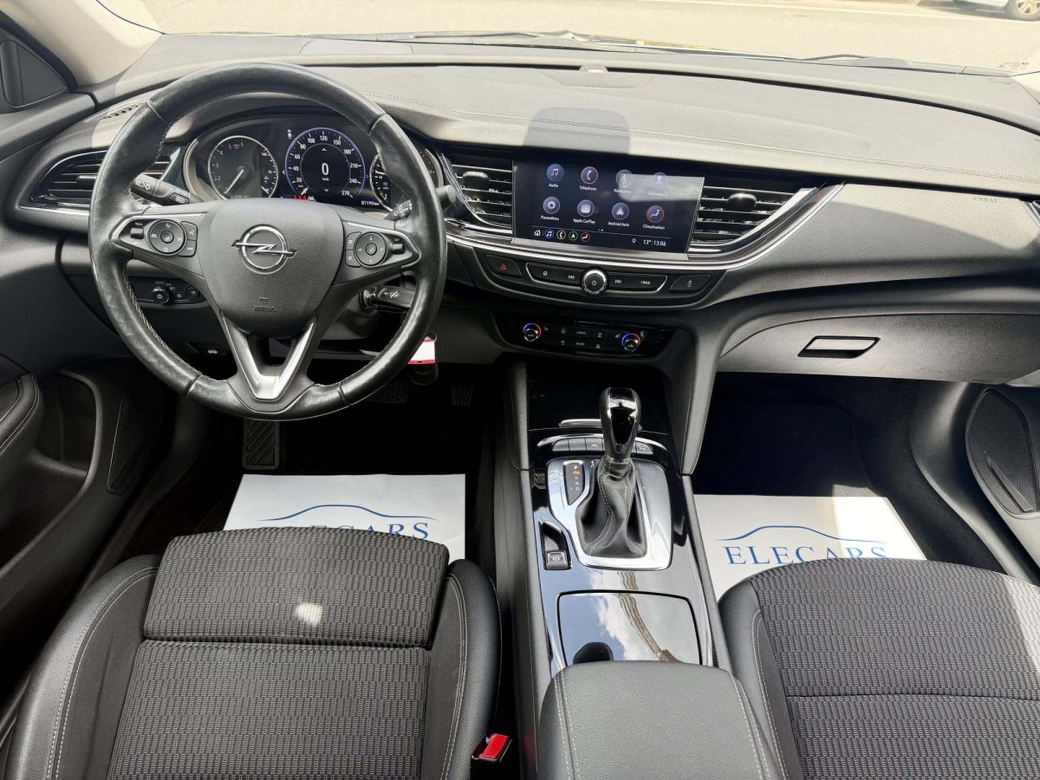Opel Insignia Grand Sport 2.0 CDTI Elegance Aut. (2021) - Photo 8