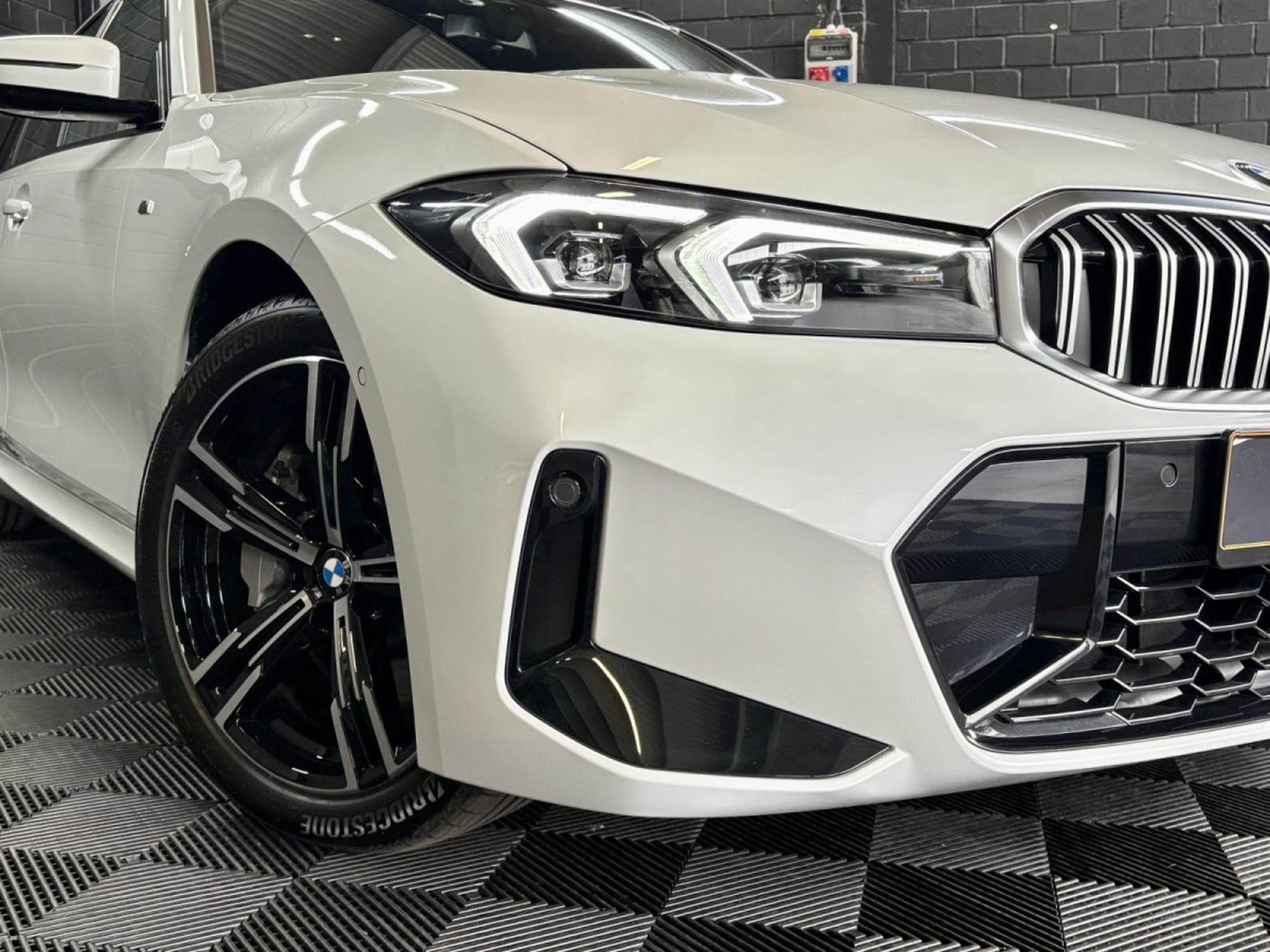 BMW 330 330i xDrive M-Sport Touring 245CV *Hayon*ACC*Sièges chauffan (2025) - Photo 23