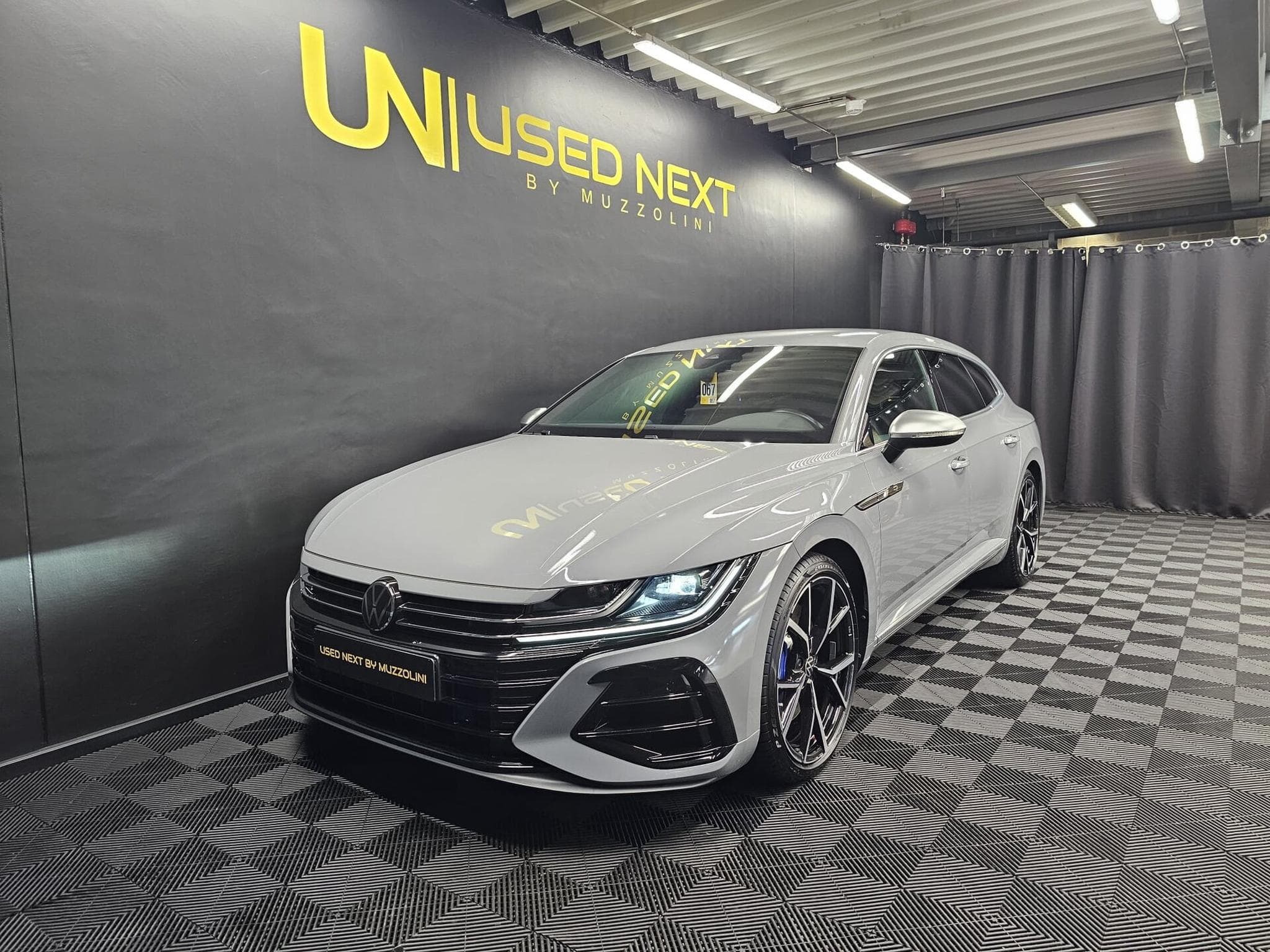 VW Arteon R Shooting Brake 2.0 TSI 320cv 4motion (2024) - Photo 1