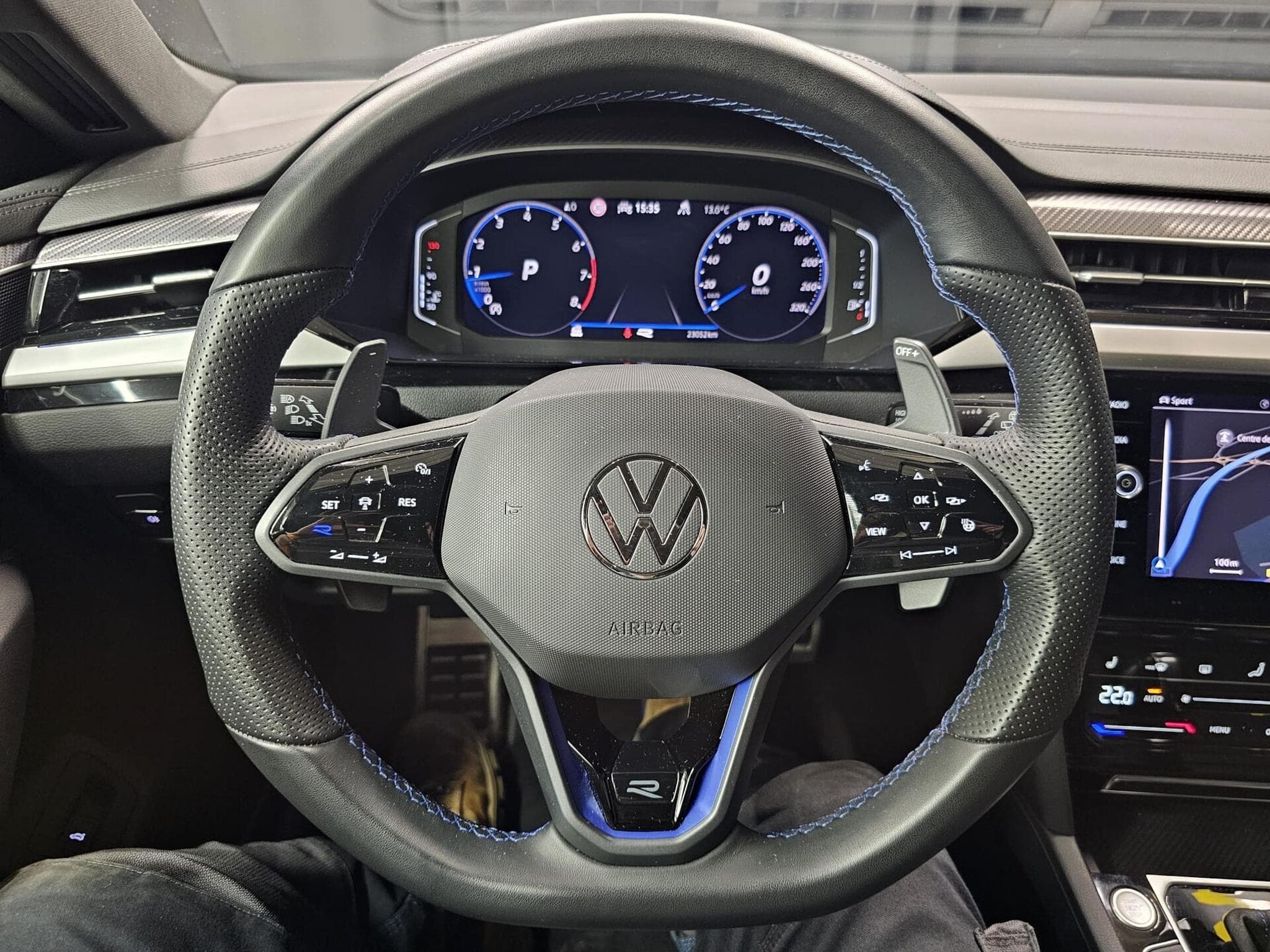 VW Arteon R Shooting Brake 2.0 TSI 320cv 4motion (2024) - Photo 10