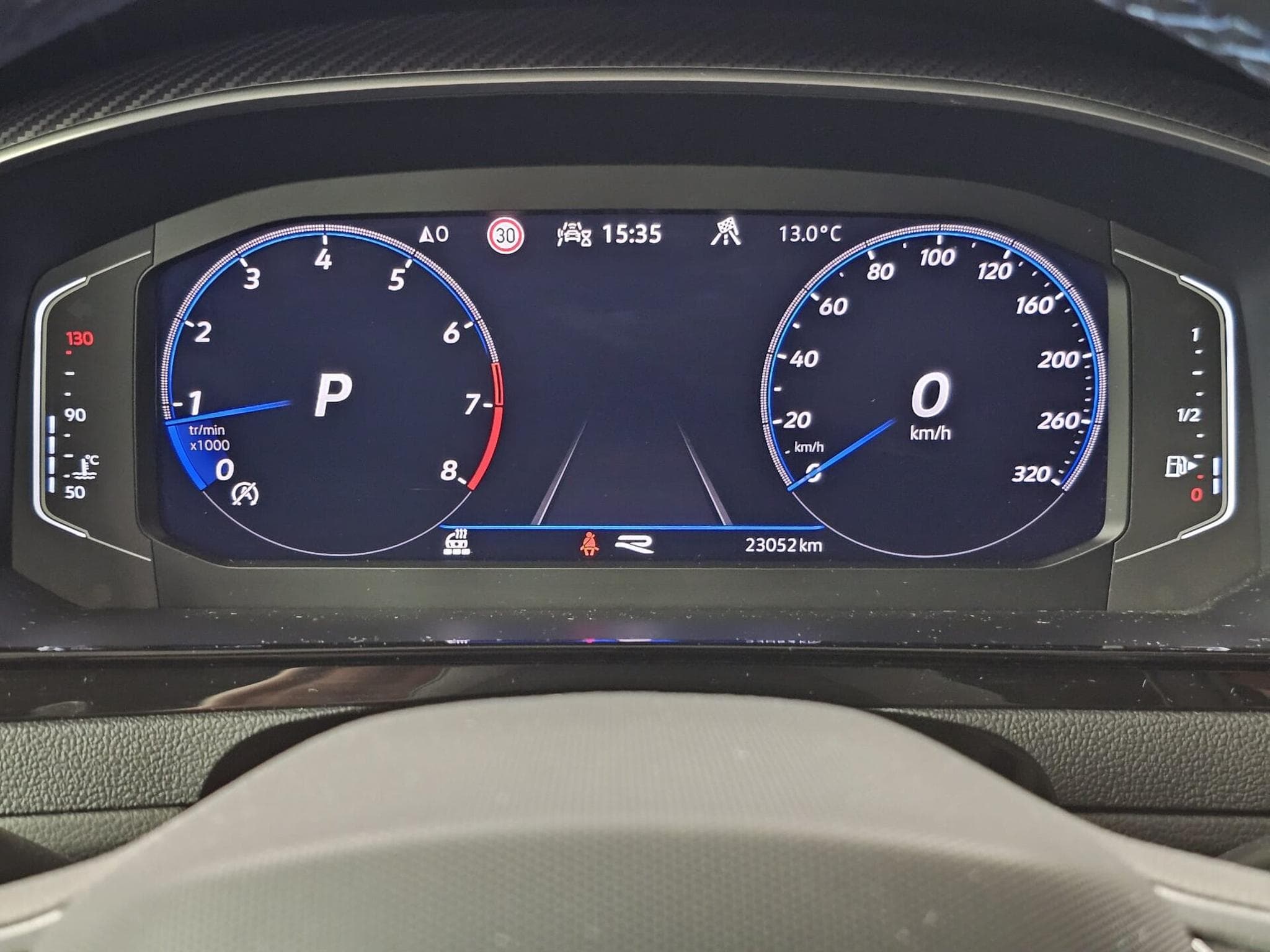 VW Arteon R Shooting Brake 2.0 TSI 320cv 4motion (2024) - Photo 8