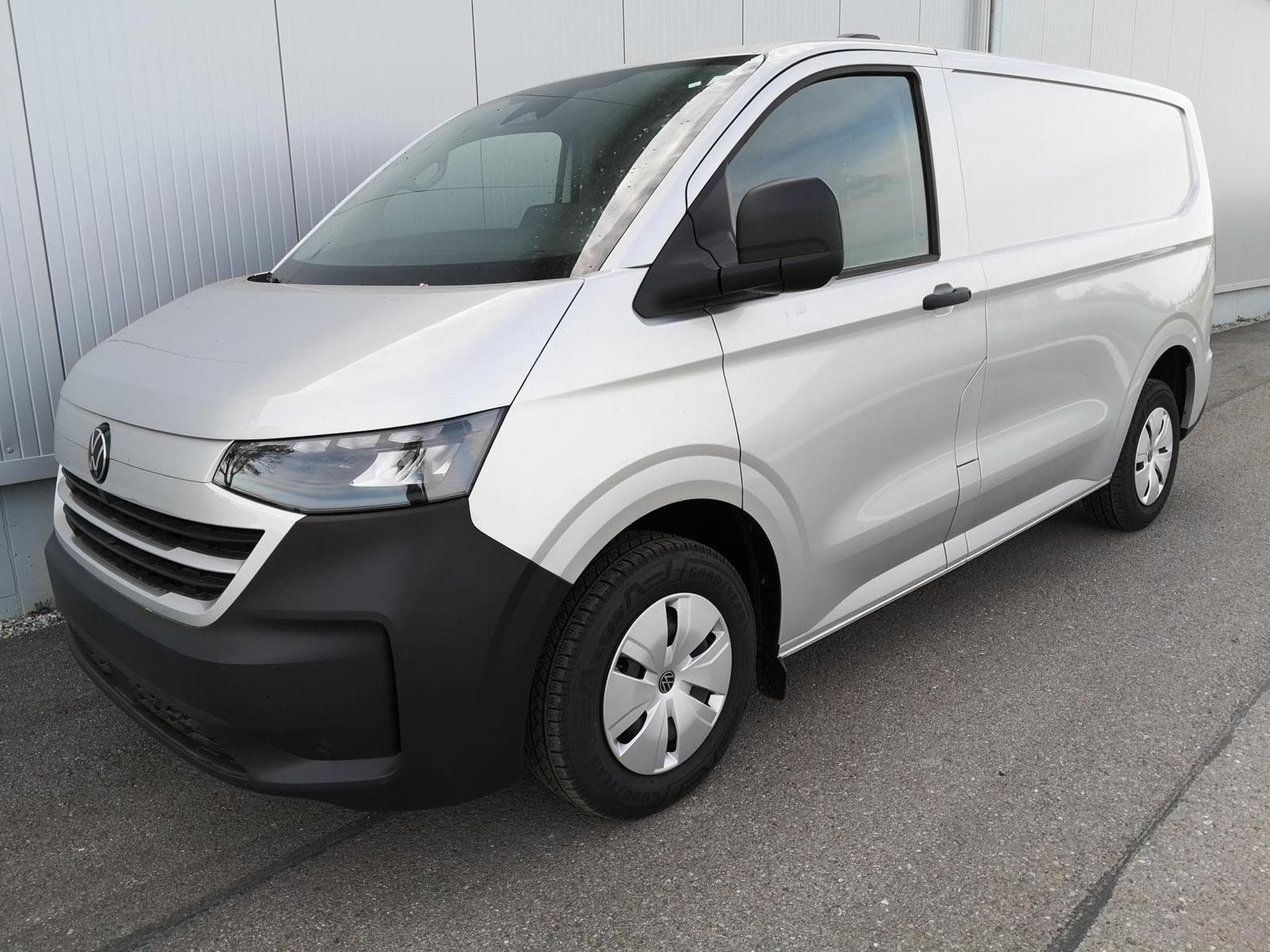 VW e-Transporter Kasten BEV 100 kW RWD KR (2026) - Photo 1