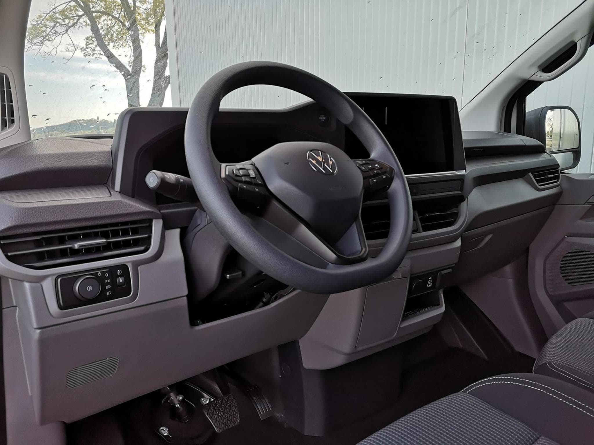 VW e-Transporter Kasten BEV 100 kW RWD KR (2026) - Photo 6