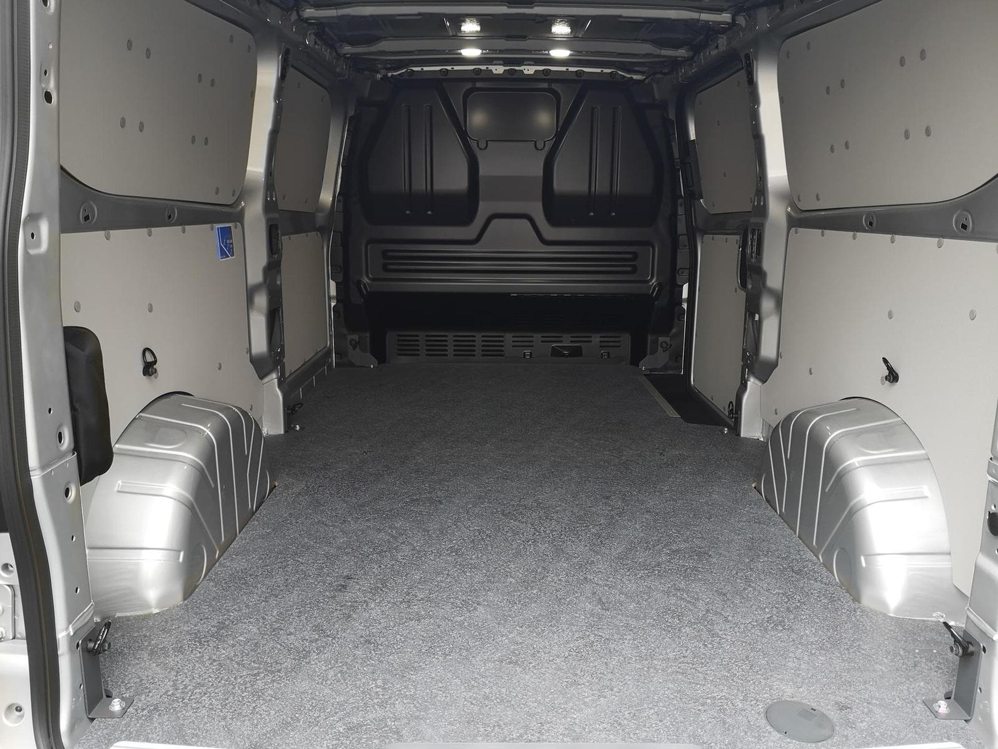 VW e-Transporter Kasten BEV 100 kW RWD LR (2026) - Photo 8