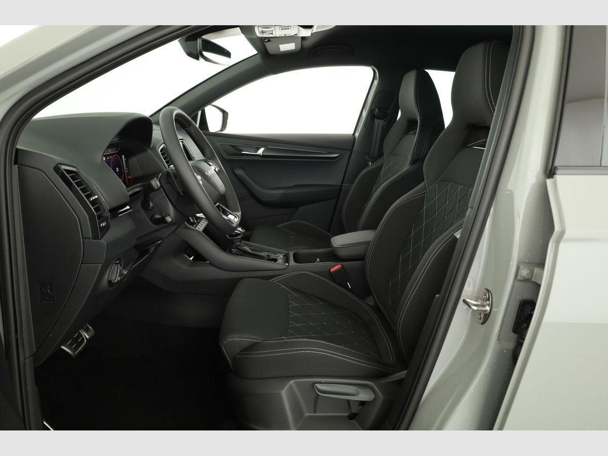 Skoda Karoq Sportline (2026) - Photo 10