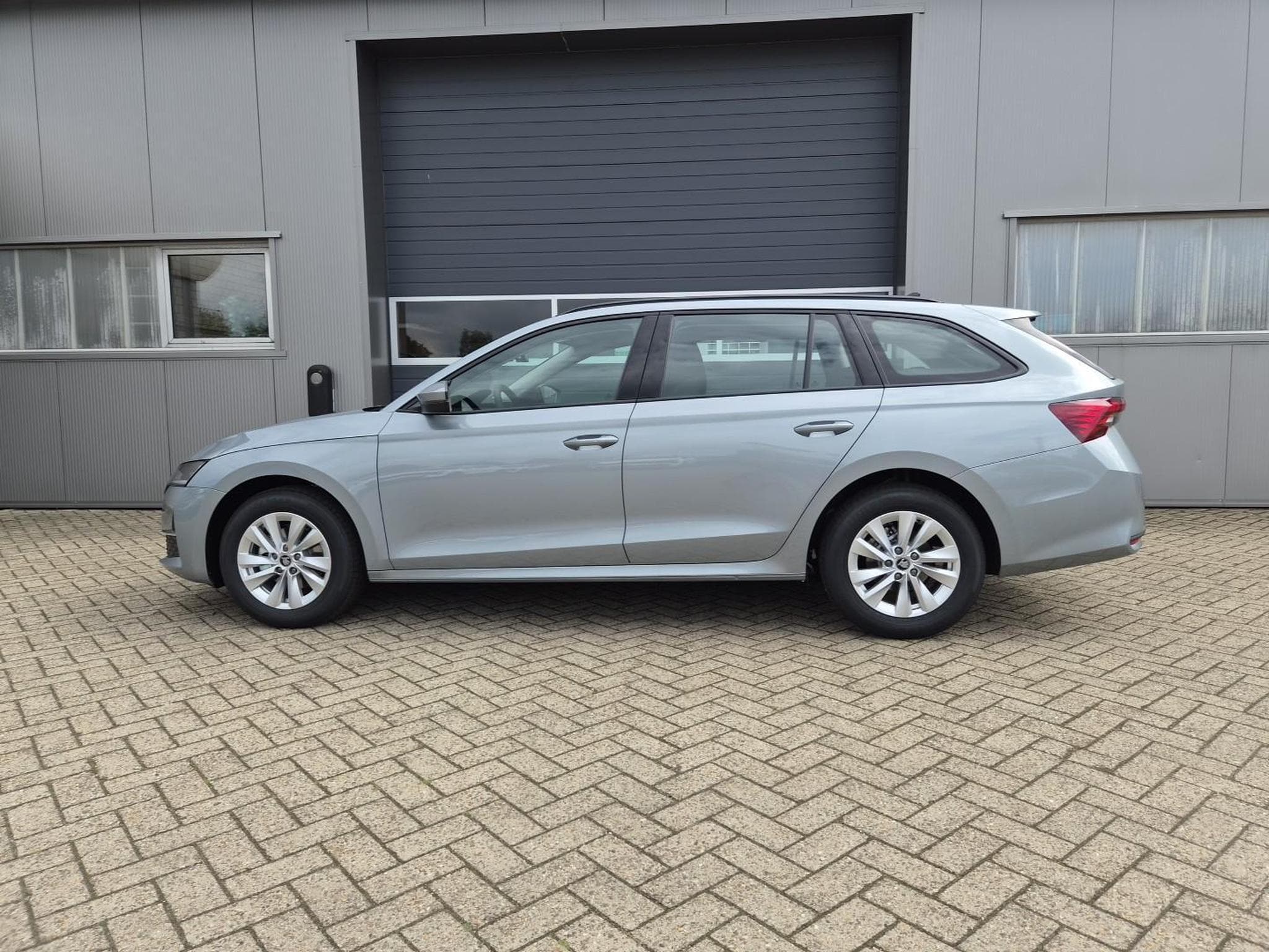 Skoda Octavia 1.5 TSI 150PS (2026) - Photo 4
