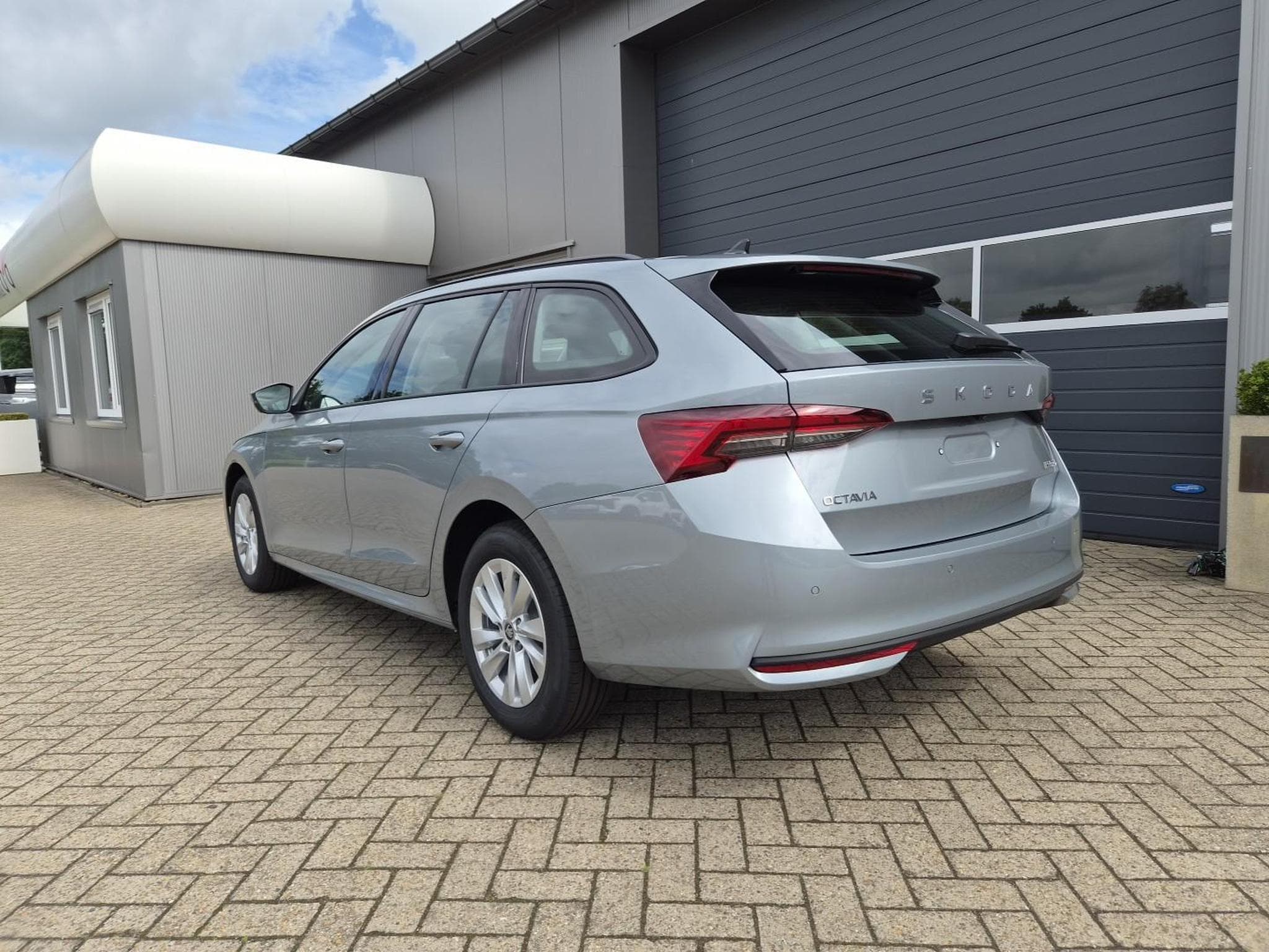 Skoda Octavia 1.5 TSI 150PS (2026) - Photo 3