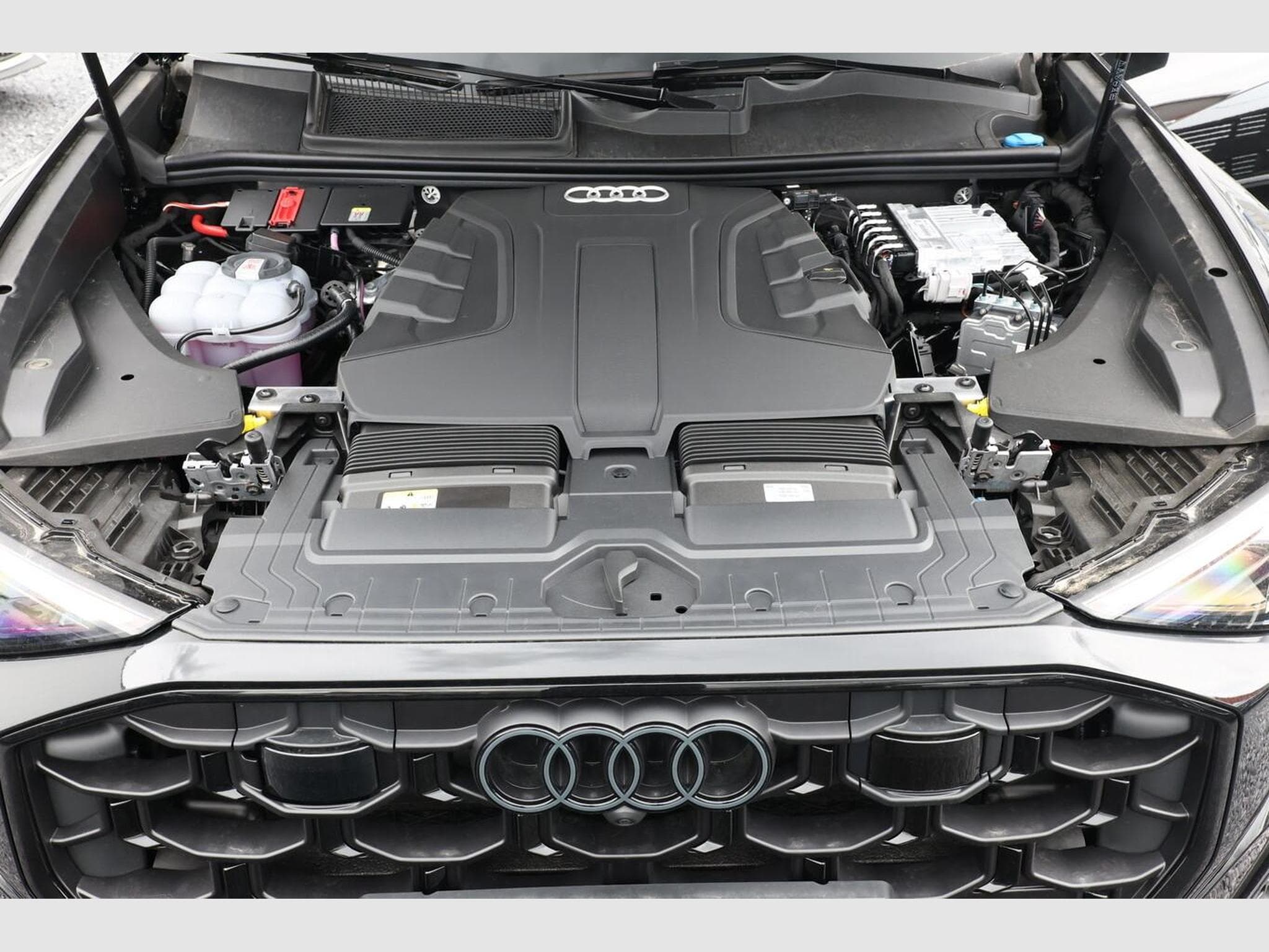 Audi Q8 S line (2026) - Photo 10