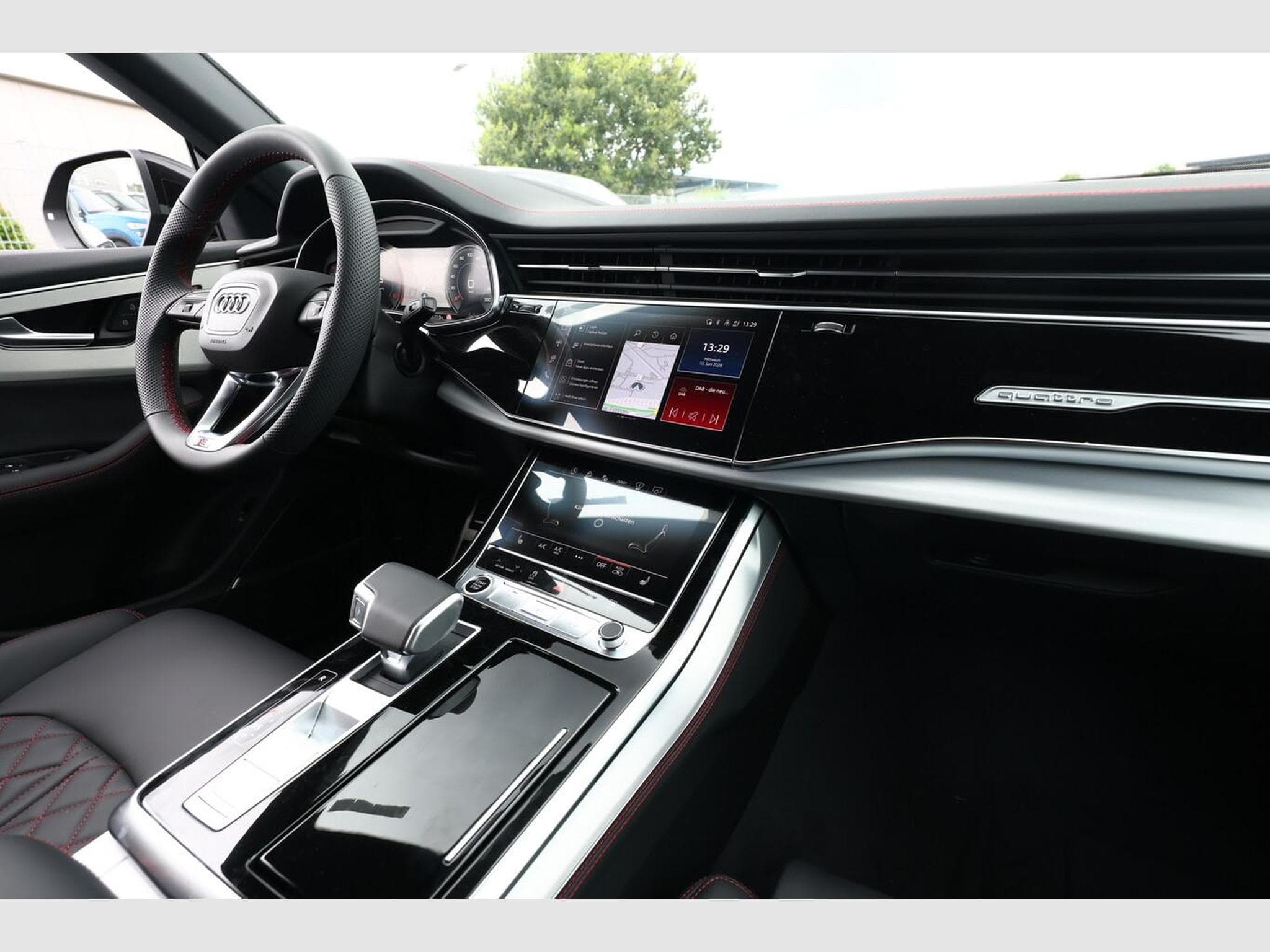 Audi Q8 S line (2026) - Photo 8