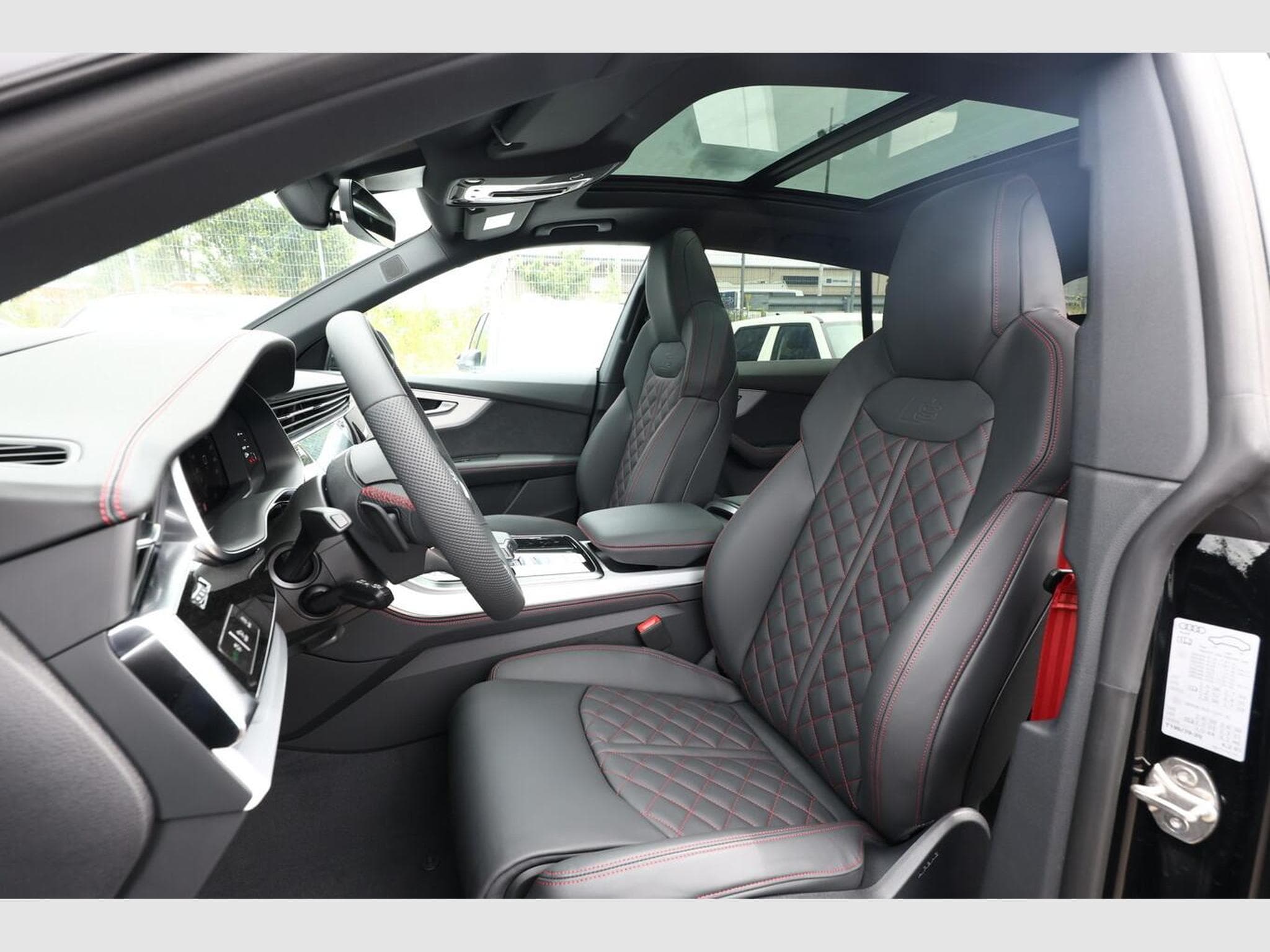 Audi Q8 S line (2026) - Photo 6