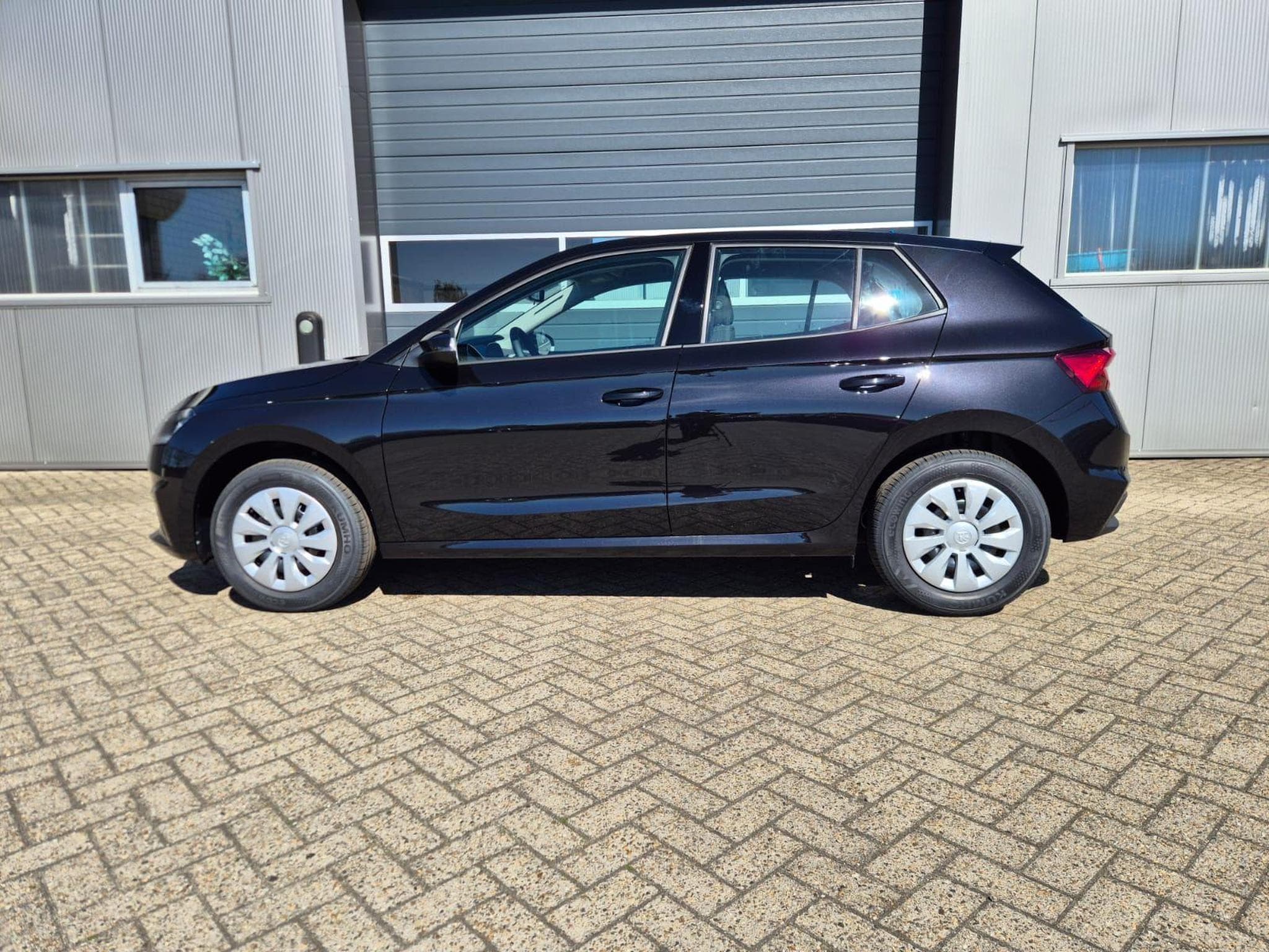Skoda Fabia 1.0 TSI 95PS (2026) - Photo 2