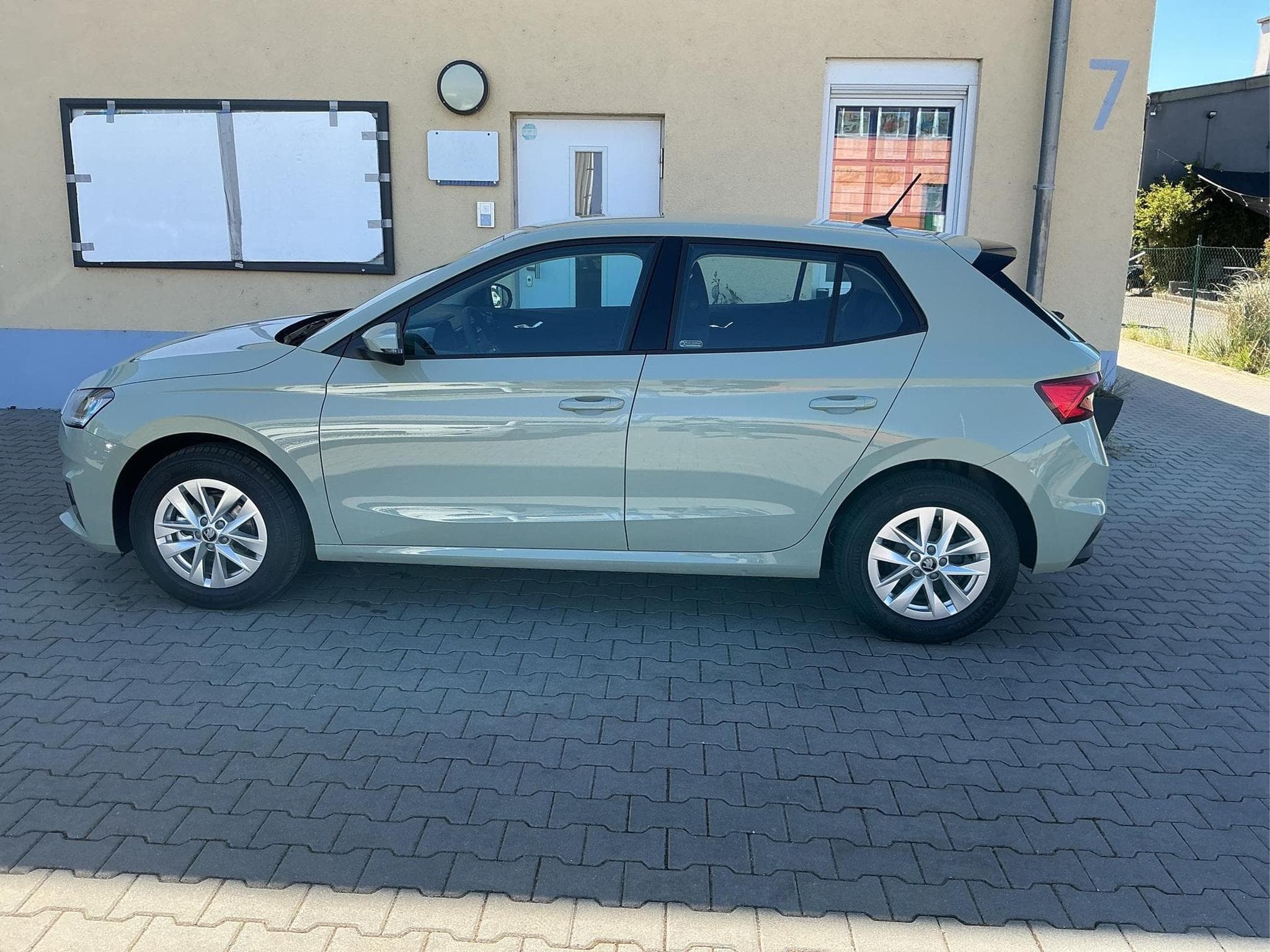 Skoda Fabia Classic 5J. Garantie (2026) - Photo 3
