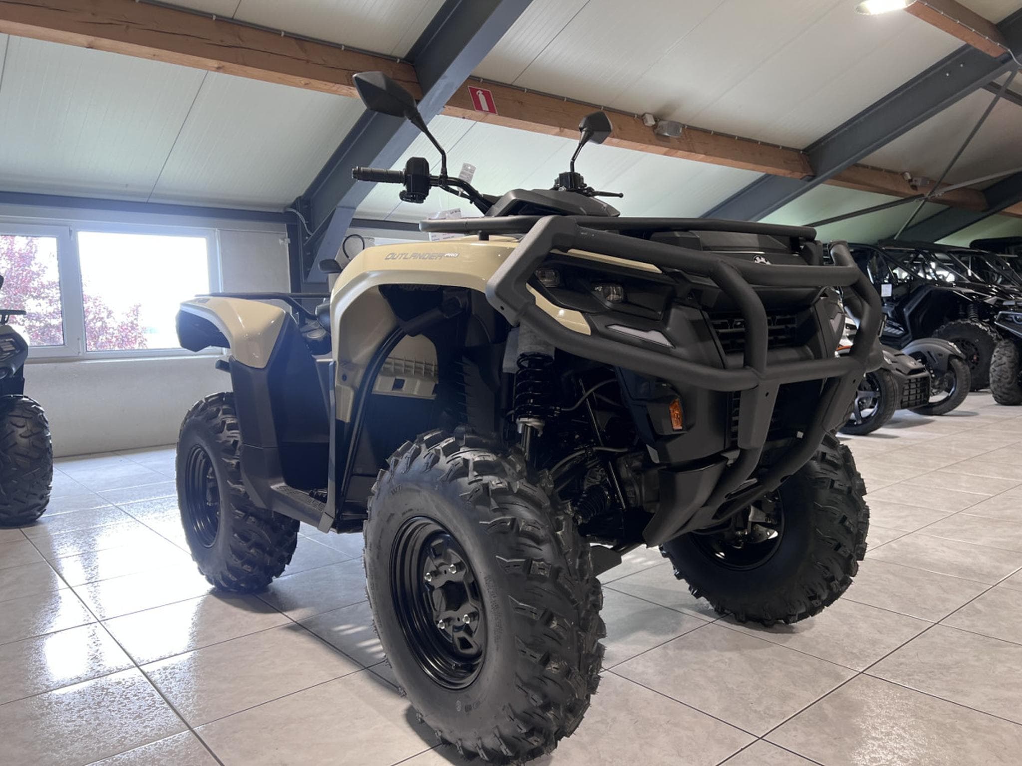 BRP Can-Am Outlander Pro HD5  T3B 60KM/H (2026) - Photo 8