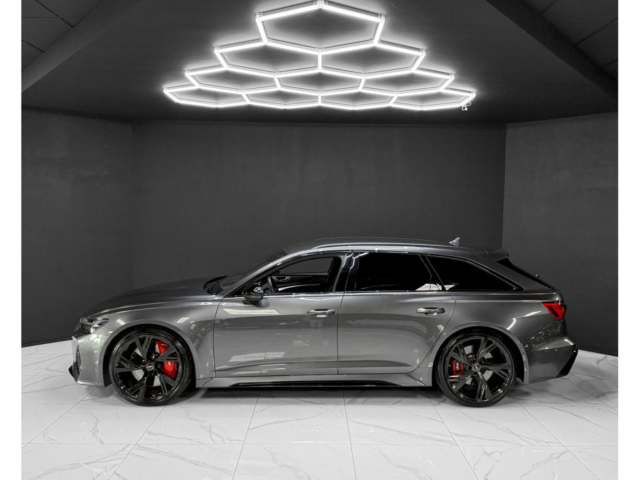 Audi RS6 Avant 4.0 V8 TFSI (2021) - Photo 2
