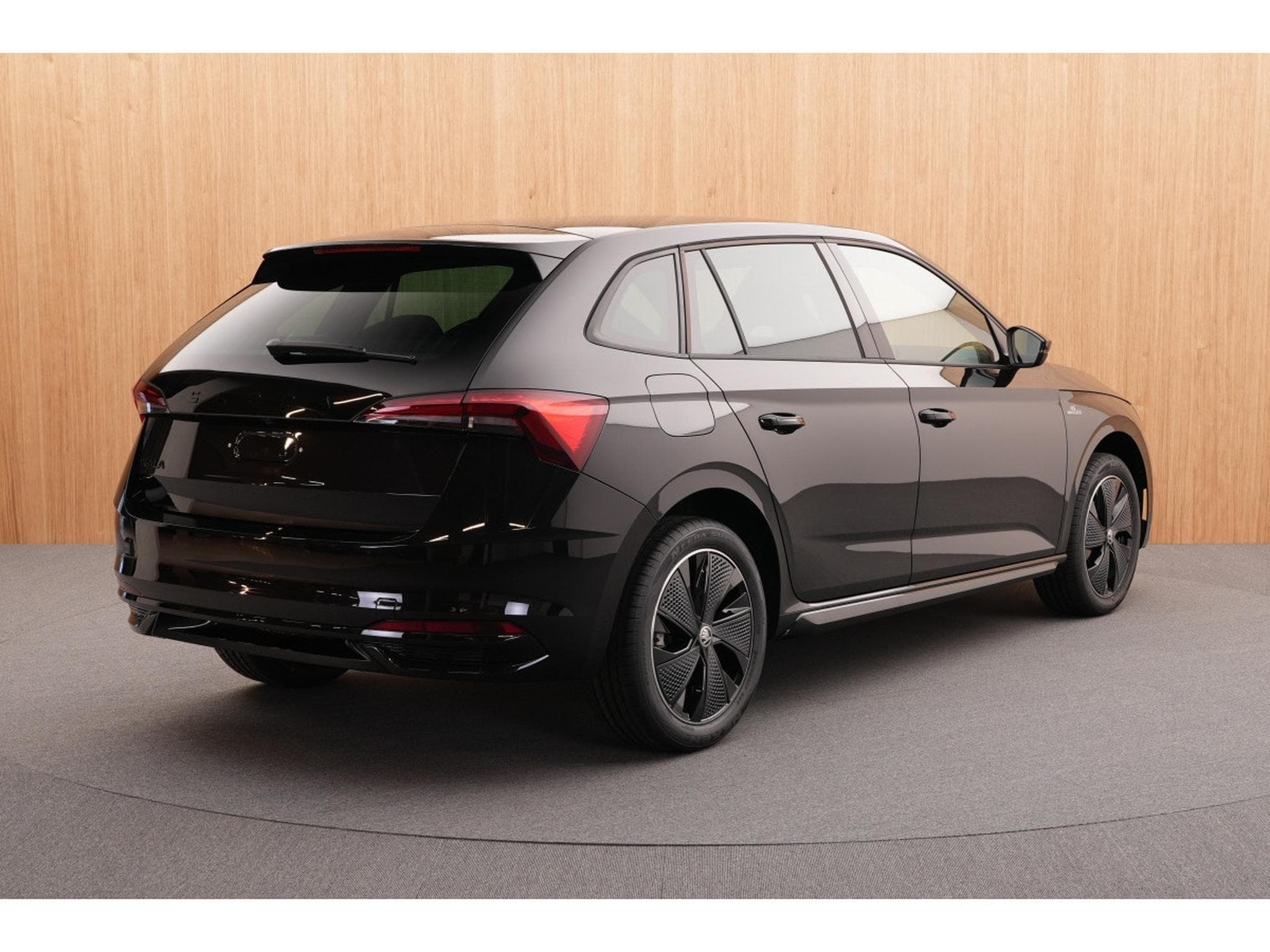 Skoda Scala Monte Carlo 1.5 TSI DSG 110 kW-150 CV DSG7 (2026) - Photo 9