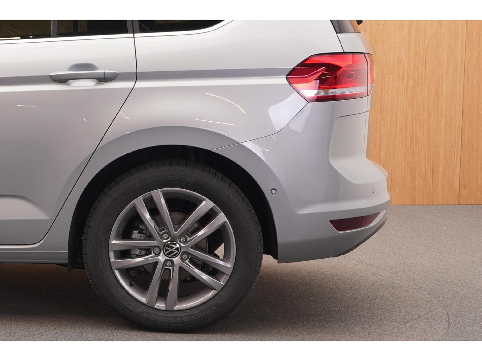 VW Touran Comfortline  1.5 TSI DSG7 110 kW-150CV - Garantie 4 ans/80 0 (2026) - Photo 8