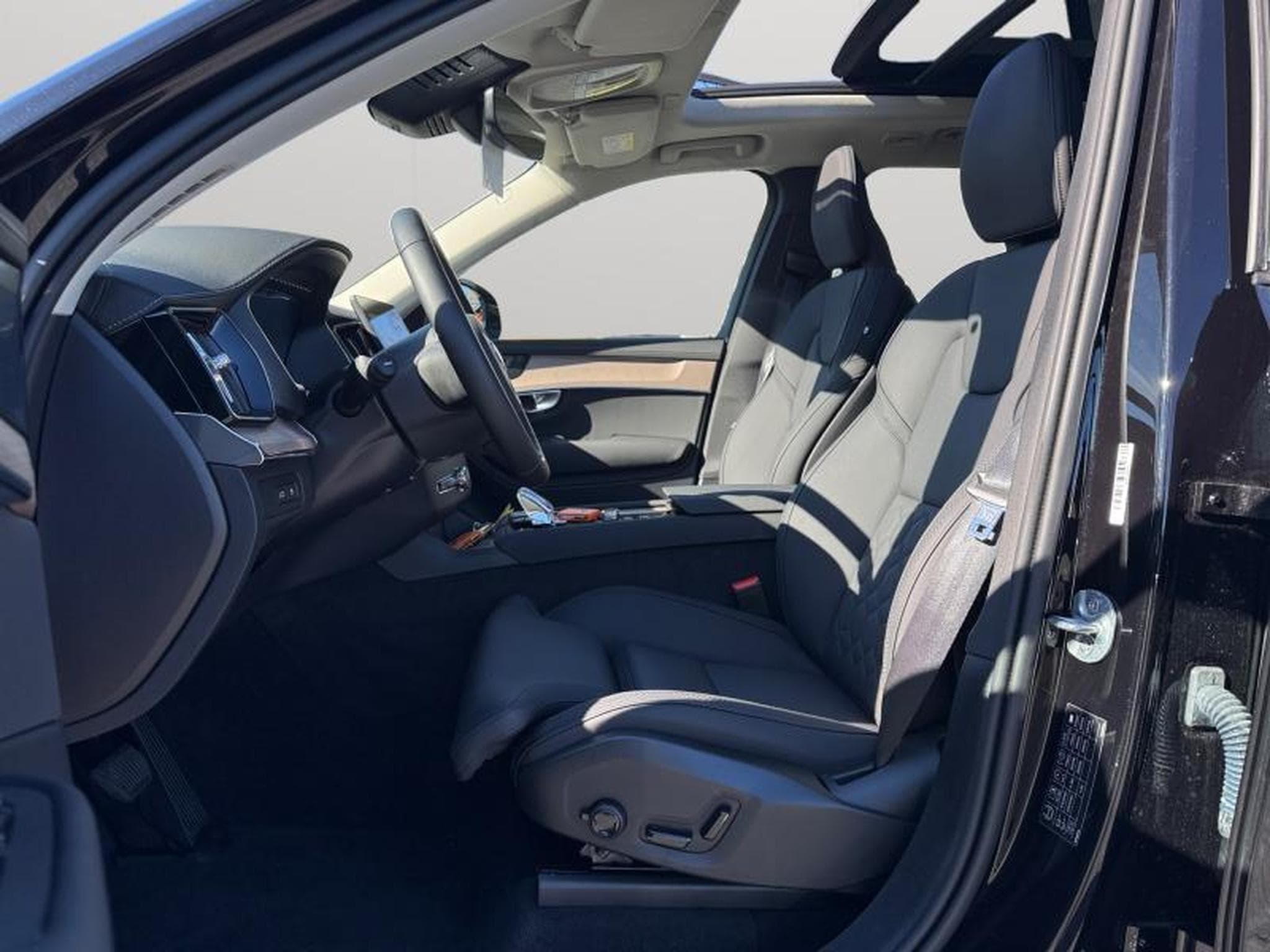 Volvo XC90 T8 Plus Bright / Hybride (2025) - Photo 10