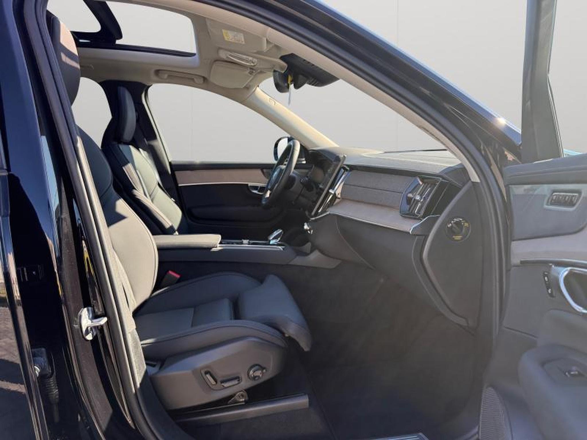 Volvo XC90 T8 Plus Bright / Hybride (2025) - Photo 15