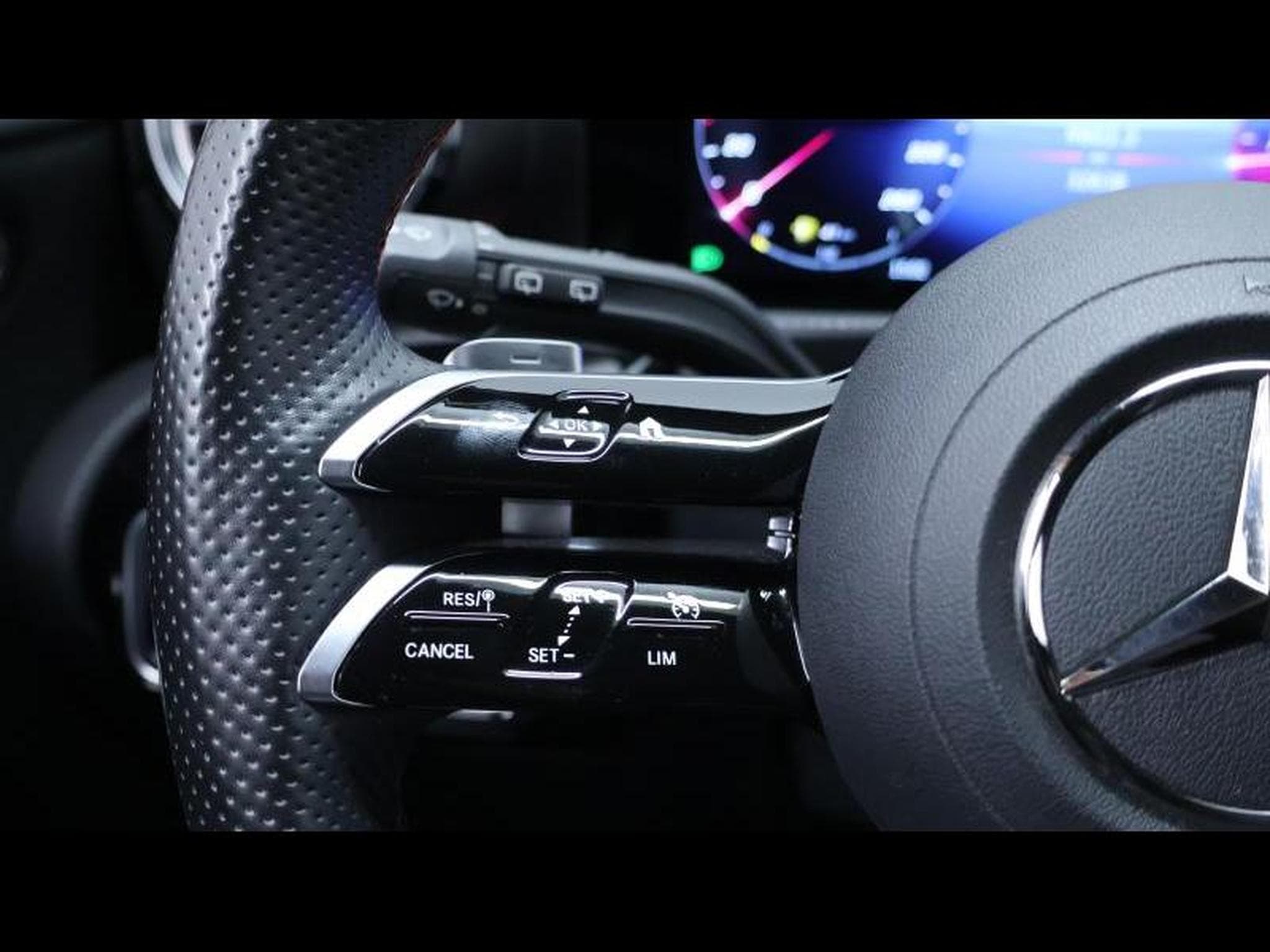 Mercedes A 180 d AMG Line 8g-DCT (2024) - Photo 17