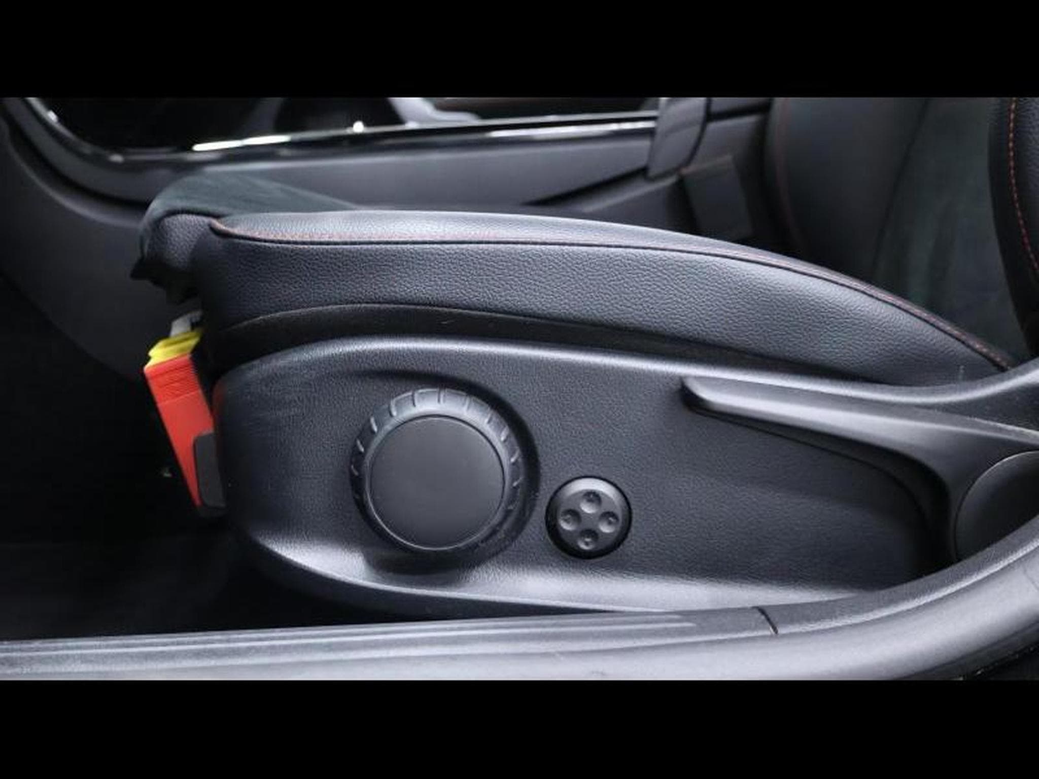Mercedes A 180 d AMG Line 8g-DCT (2024) - Photo 26