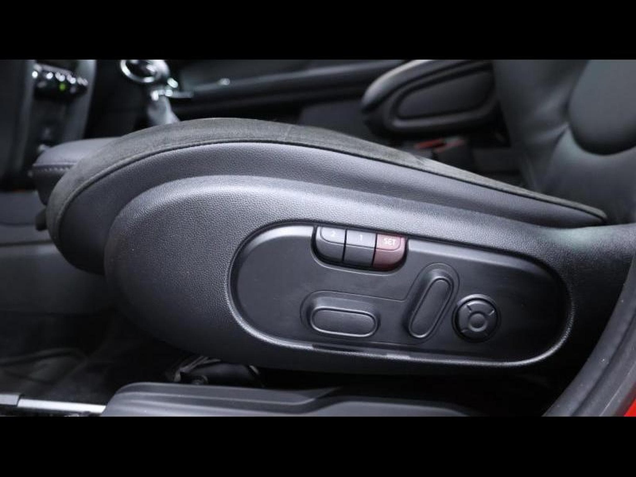MINI Countryman 1.5 Cooper SE Steptronic (2023) - Photo 26