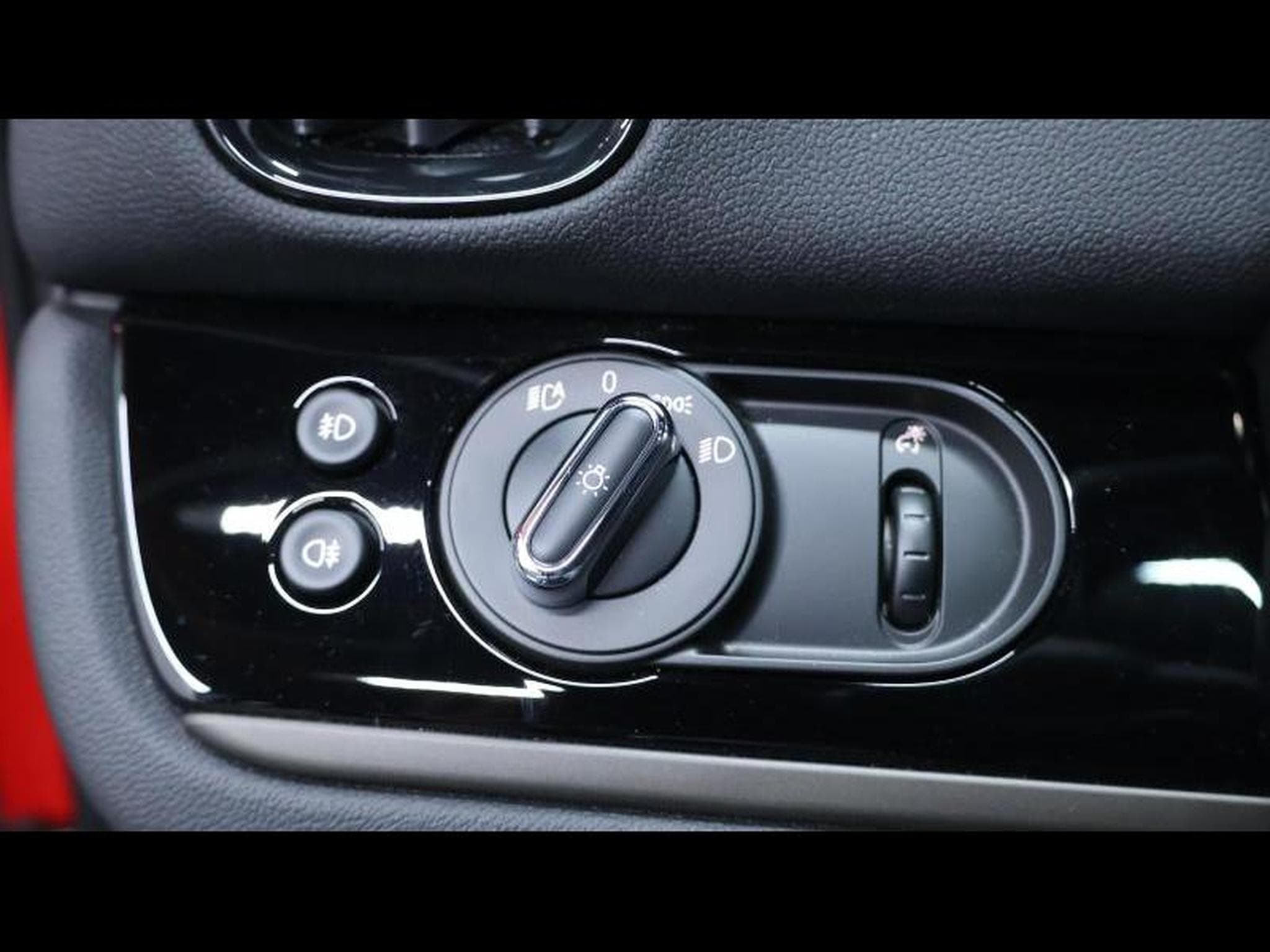 MINI Countryman 1.5 Cooper SE Steptronic (2023) - Photo 30
