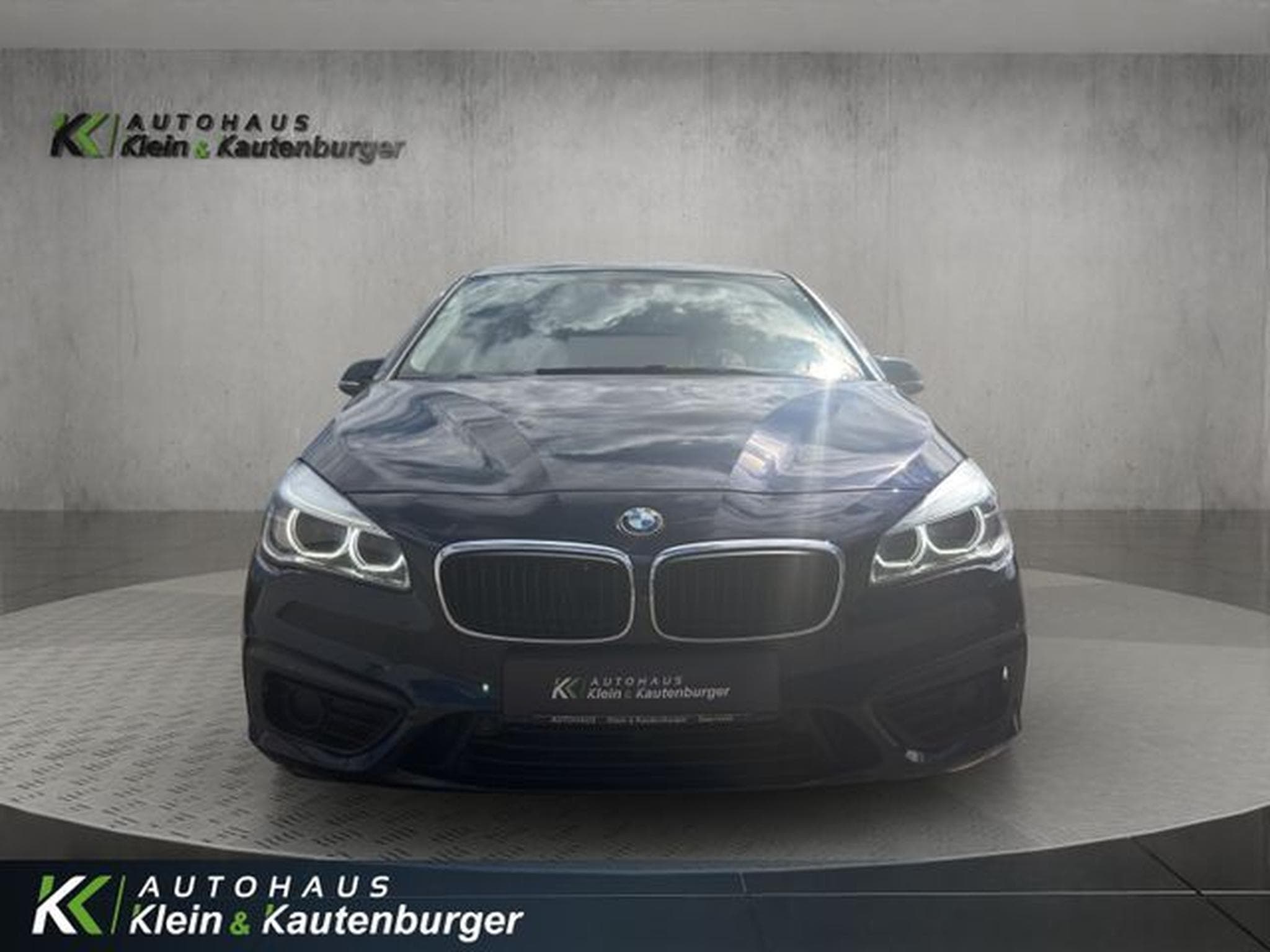 BMW 220 2er - 220i Active Tourer+LED+NAVI+LEDER+KAMERA (2017) - Photo 2