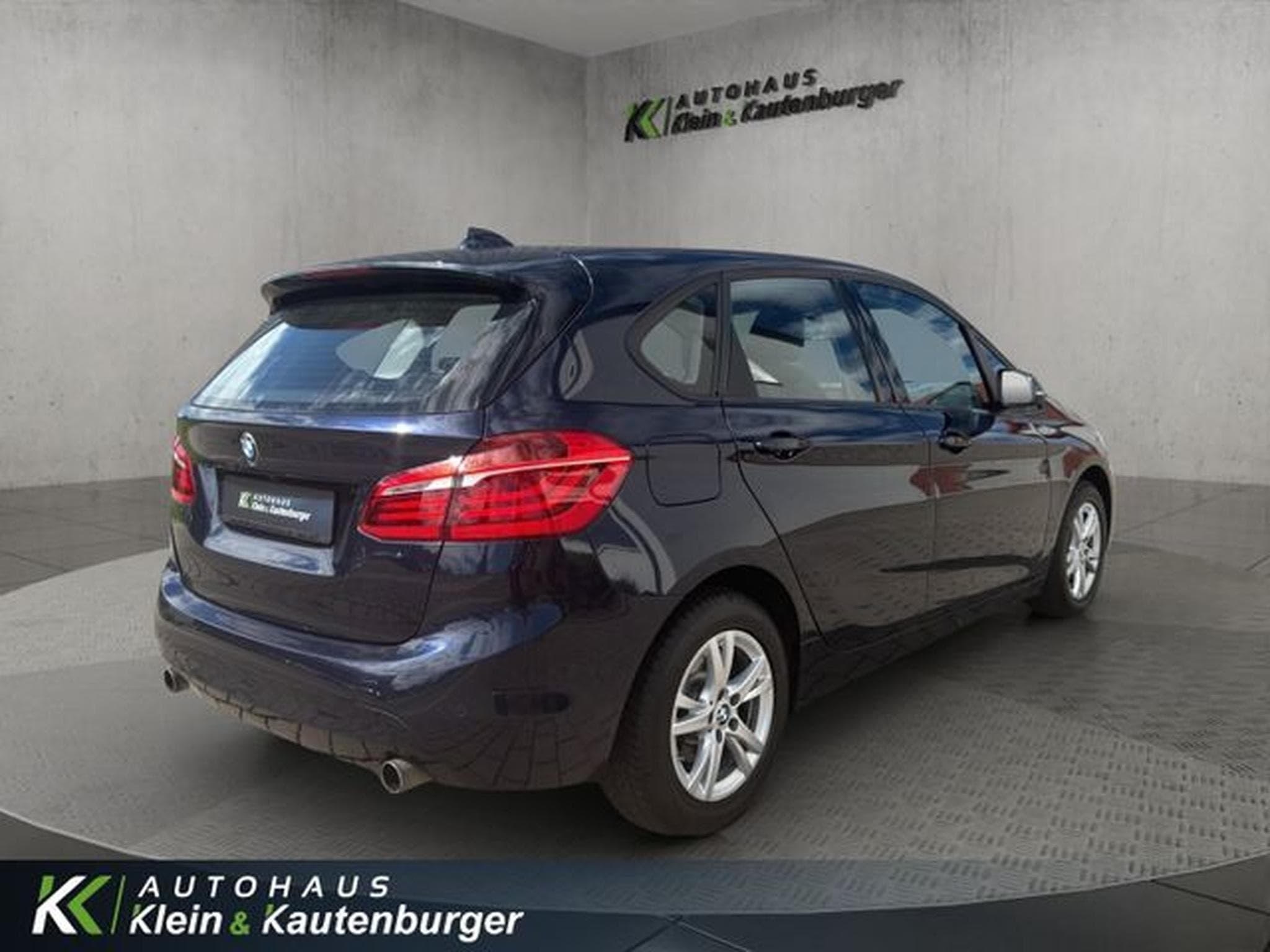 BMW 220 2er - 220i Active Tourer+LED+NAVI+LEDER+KAMERA (2017) - Photo 5
