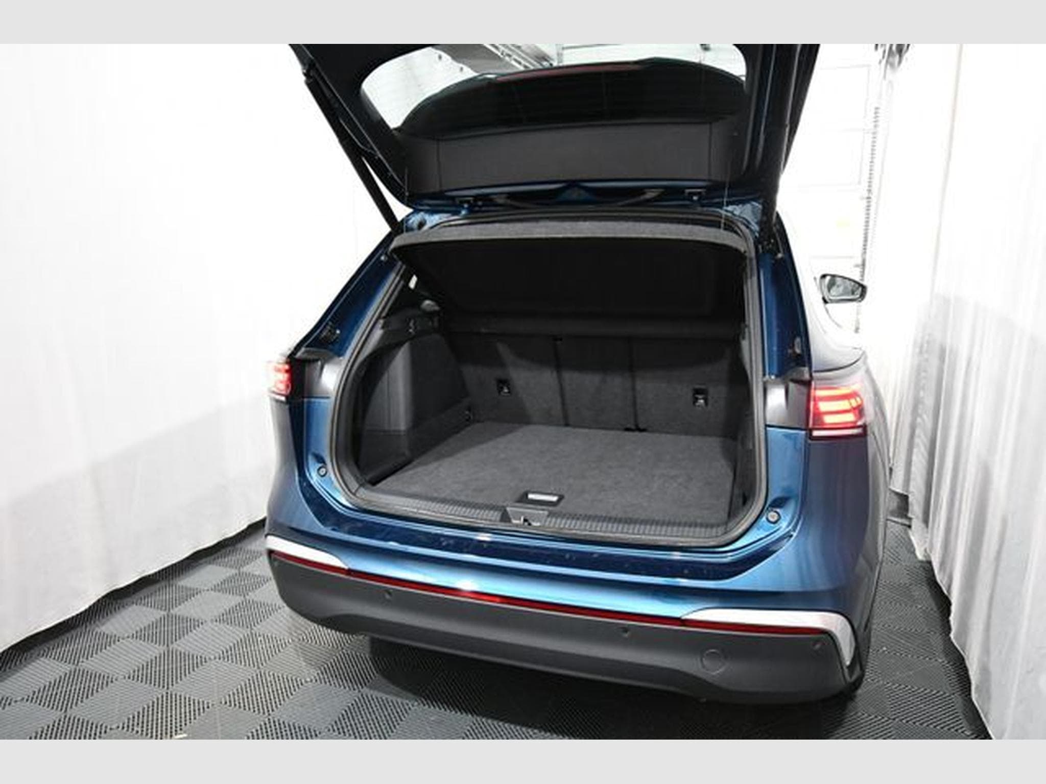 VW Tiguan Tiguan 1.5 TSI eHybrid 200 kW Elegance, AHK, DCC (2025) - Photo 5