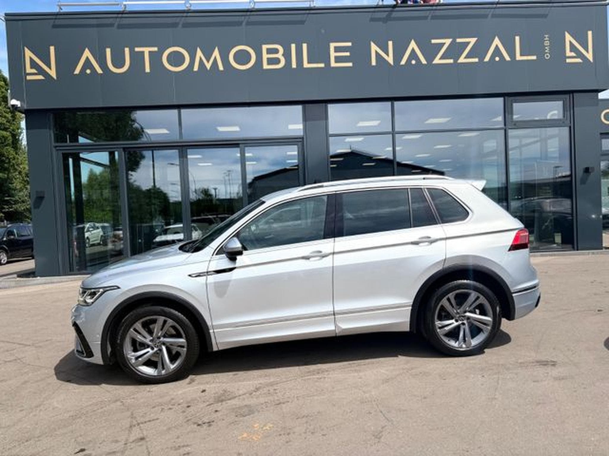 VW Tiguan TIGUAN R-LINE 4MOTION *AUT*LED*KAM*SHZ*LEDER* (2021) - Photo 11