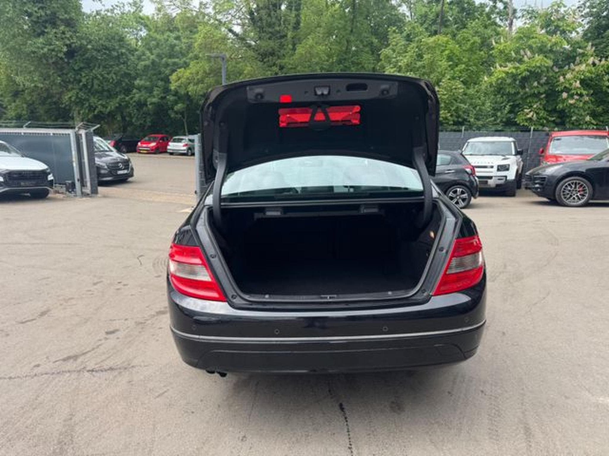 Mercedes C 180 C 180 LIMOUSINE AVANTDARDE* (2010) - Photo 9