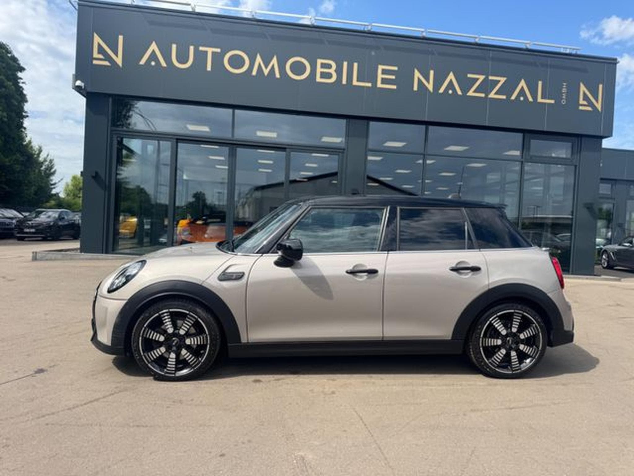 MINI Cooper COOPER S FACELIFT *TRIM*2.HD*AUT*PANO*5.TRG*TOP (2021) - Photo 11