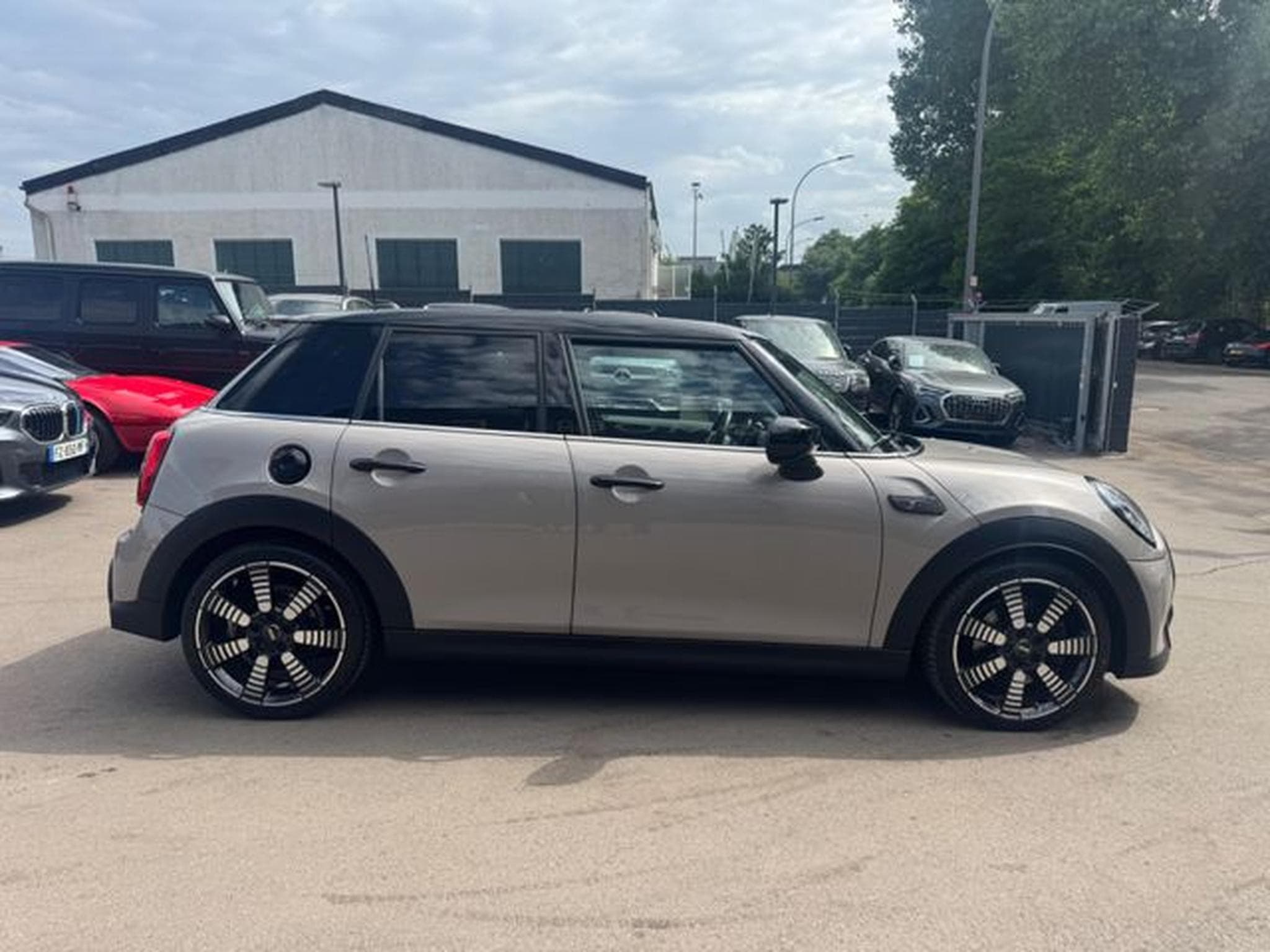 MINI Cooper COOPER S FACELIFT *TRIM*2.HD*AUT*PANO*5.TRG*TOP (2021) - Photo 12