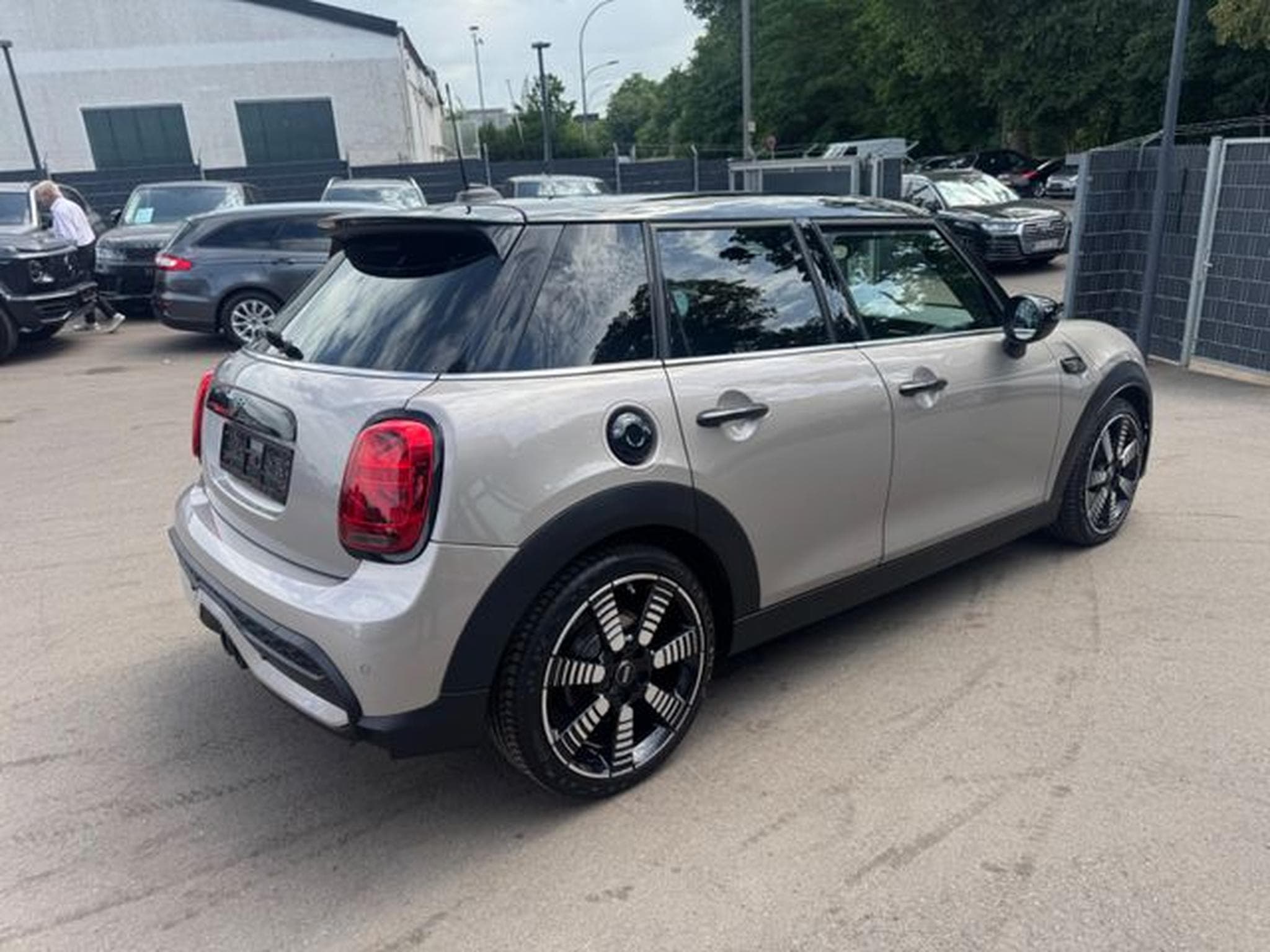 MINI Cooper COOPER S FACELIFT *TRIM*2.HD*AUT*PANO*5.TRG*TOP (2021) - Photo 8