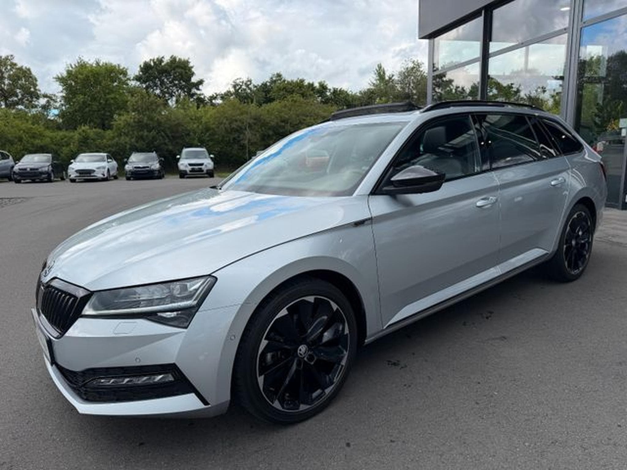 Skoda Superb Superb Kombi 2,0TDi Sportline 4x4 AHK Pano Canto (2023) - Photo 1