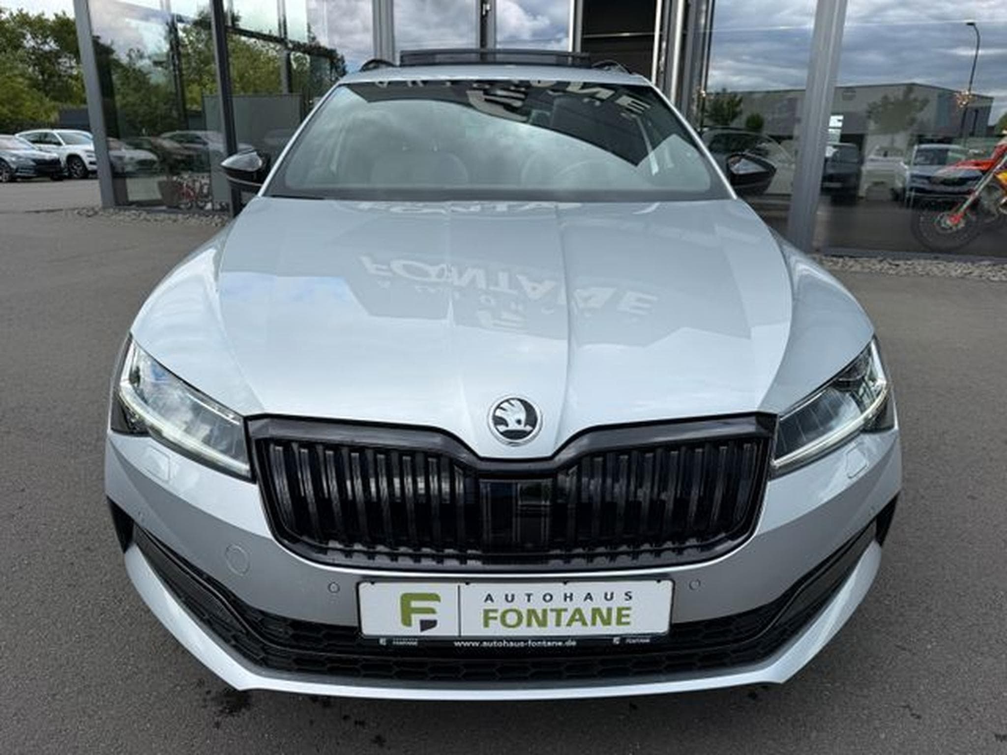 Skoda Superb Superb Kombi 2,0TDi Sportline 4x4 AHK Pano Canto (2023) - Photo 3