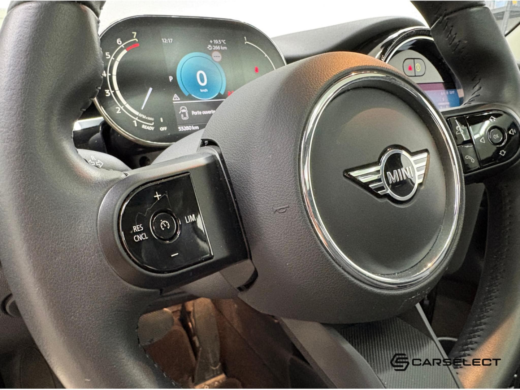 Mini Cooper 3 Portes (2023) - Photo 11