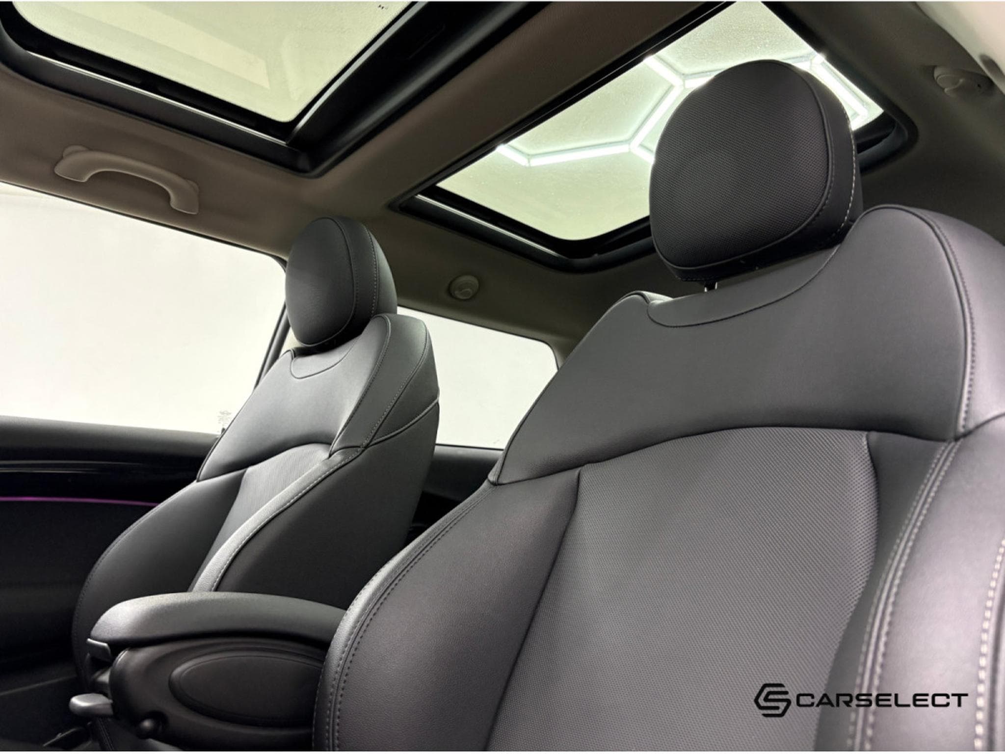 Mini Cooper 3 Portes (2023) - Photo 12