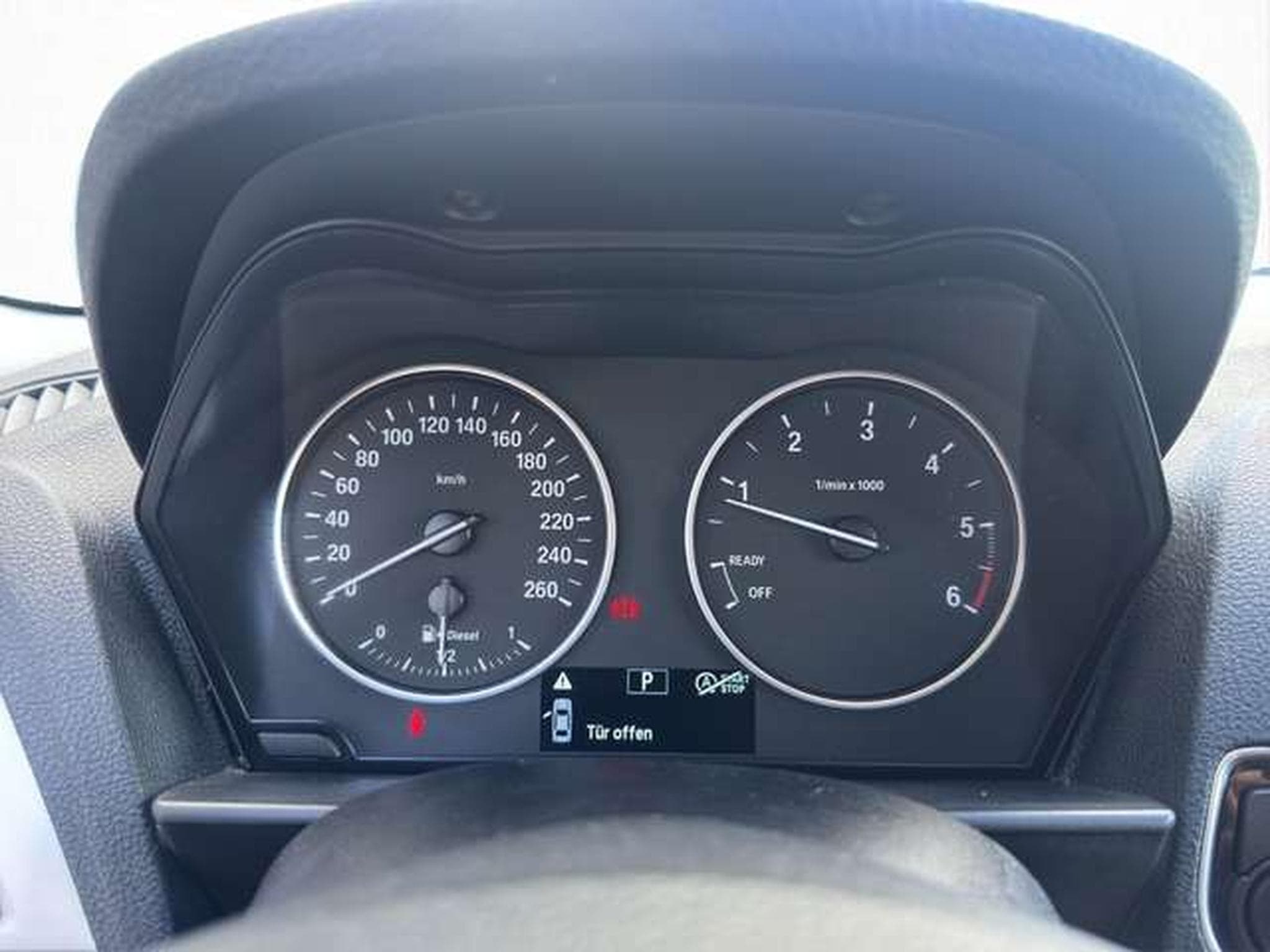 BMW 120 d Leder/el.Sitze/Bi-Xenon/Navi/PDC v+h (2014) - Photo 11