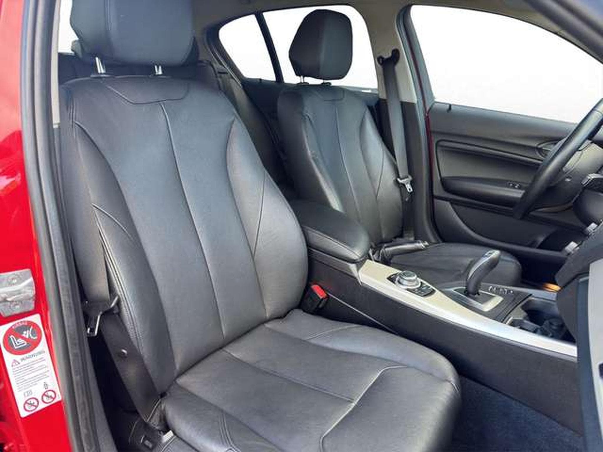 BMW 120 d Leder/el.Sitze/Bi-Xenon/Navi/PDC v+h (2014) - Photo 17