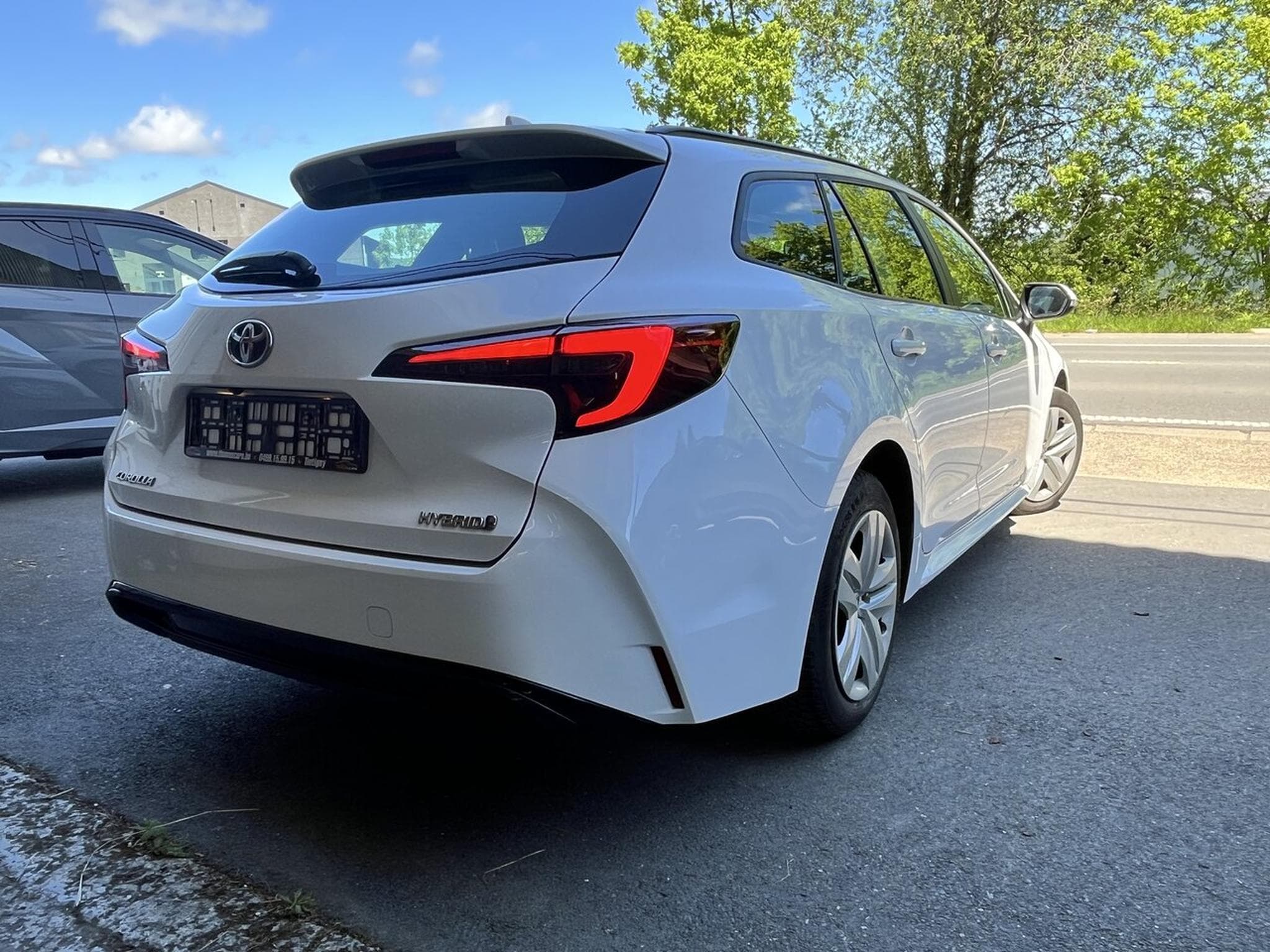 Toyota Corolla TOURING HYBRIDE 122 CH - LED -Caméra - Cruise - Garantie bat (2024) - Photo 6