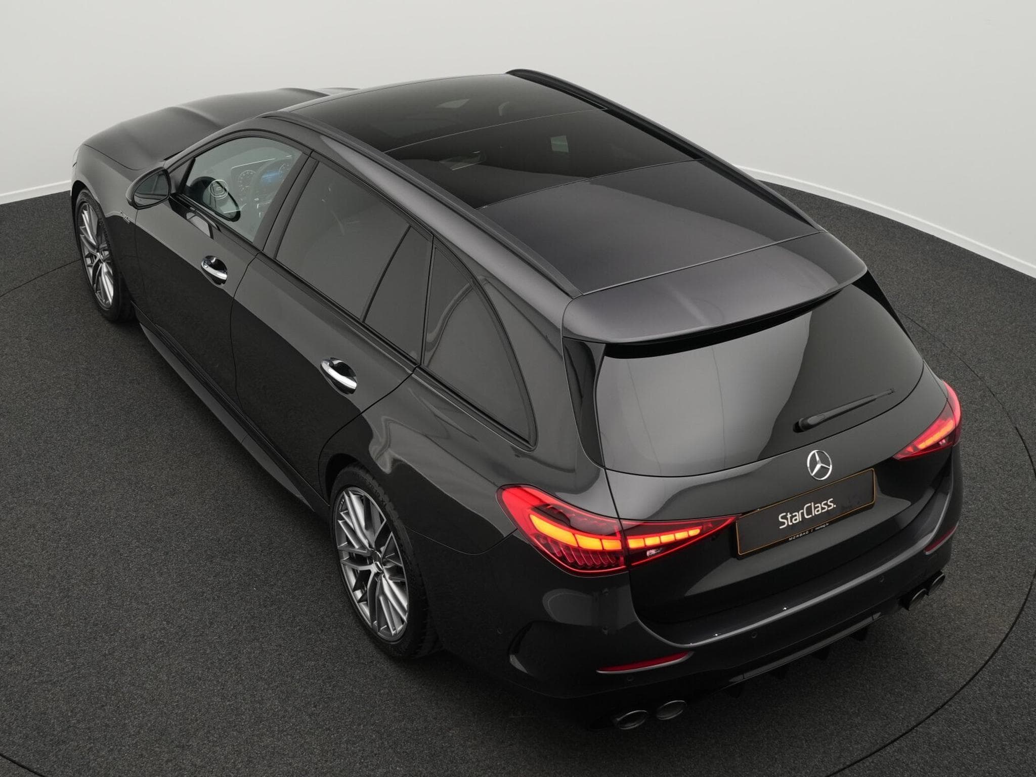 Mercedes C 43 AMG 4MATIC T. Digital+Pano+360°+Night+Memo (2025) - Photo 11