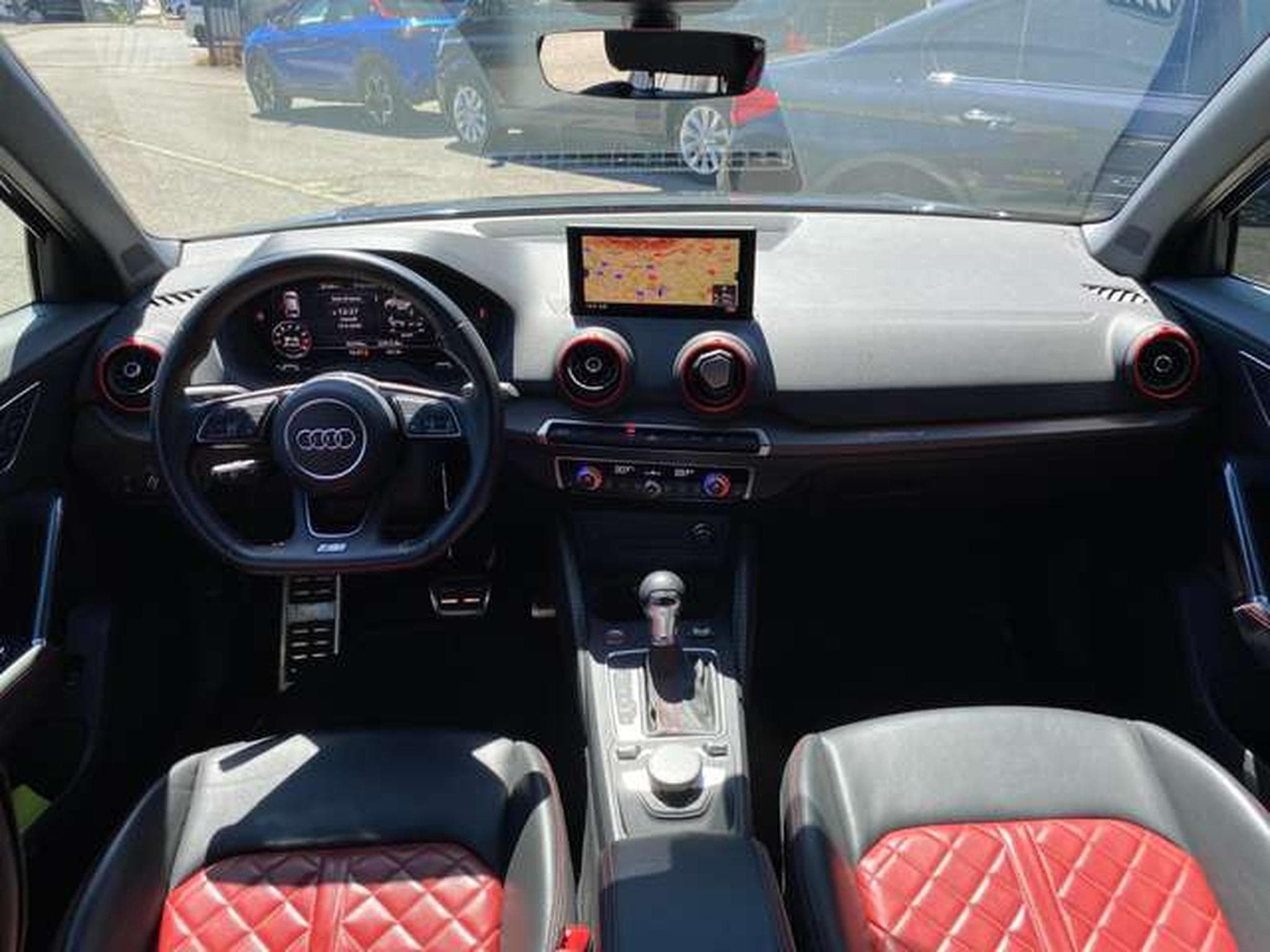 Audi SQ2 SQ2 TFSI quattro S tronic (2020) - Photo 17