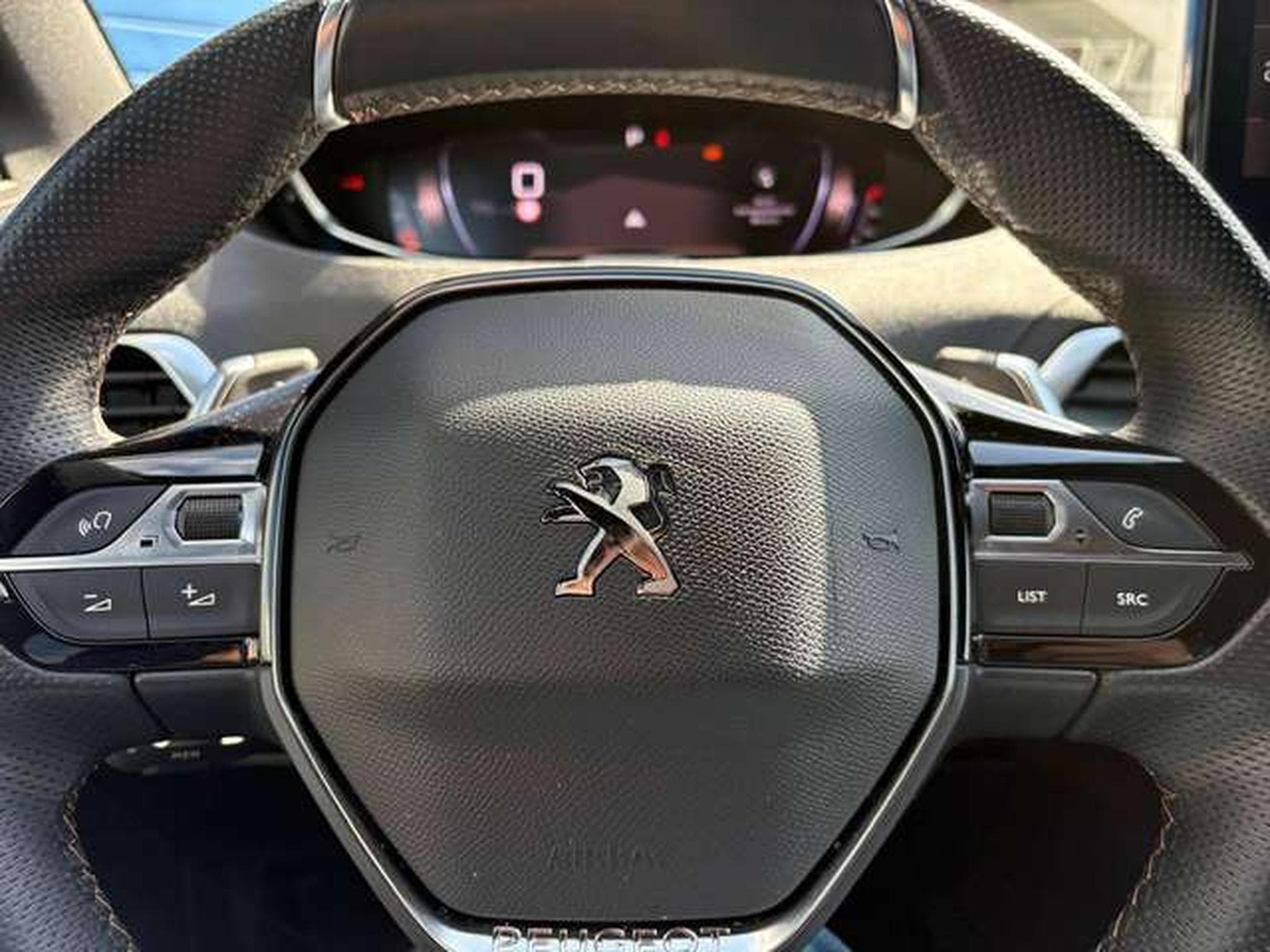 Peugeot 3008 3008 1.2 PURETECH 130CH S&S GT EAT8 (2023) - Photo 12