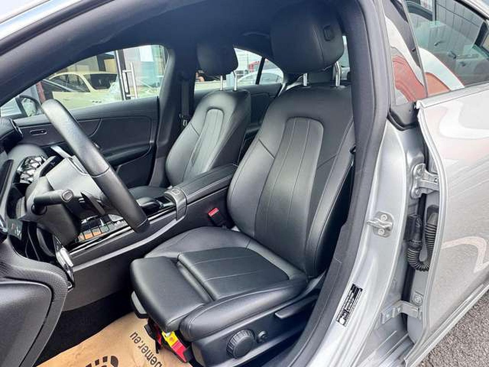Mercedes CLA 180 Progressive Line jusqu'à 48 mois de garantie (2023) - Photo 11