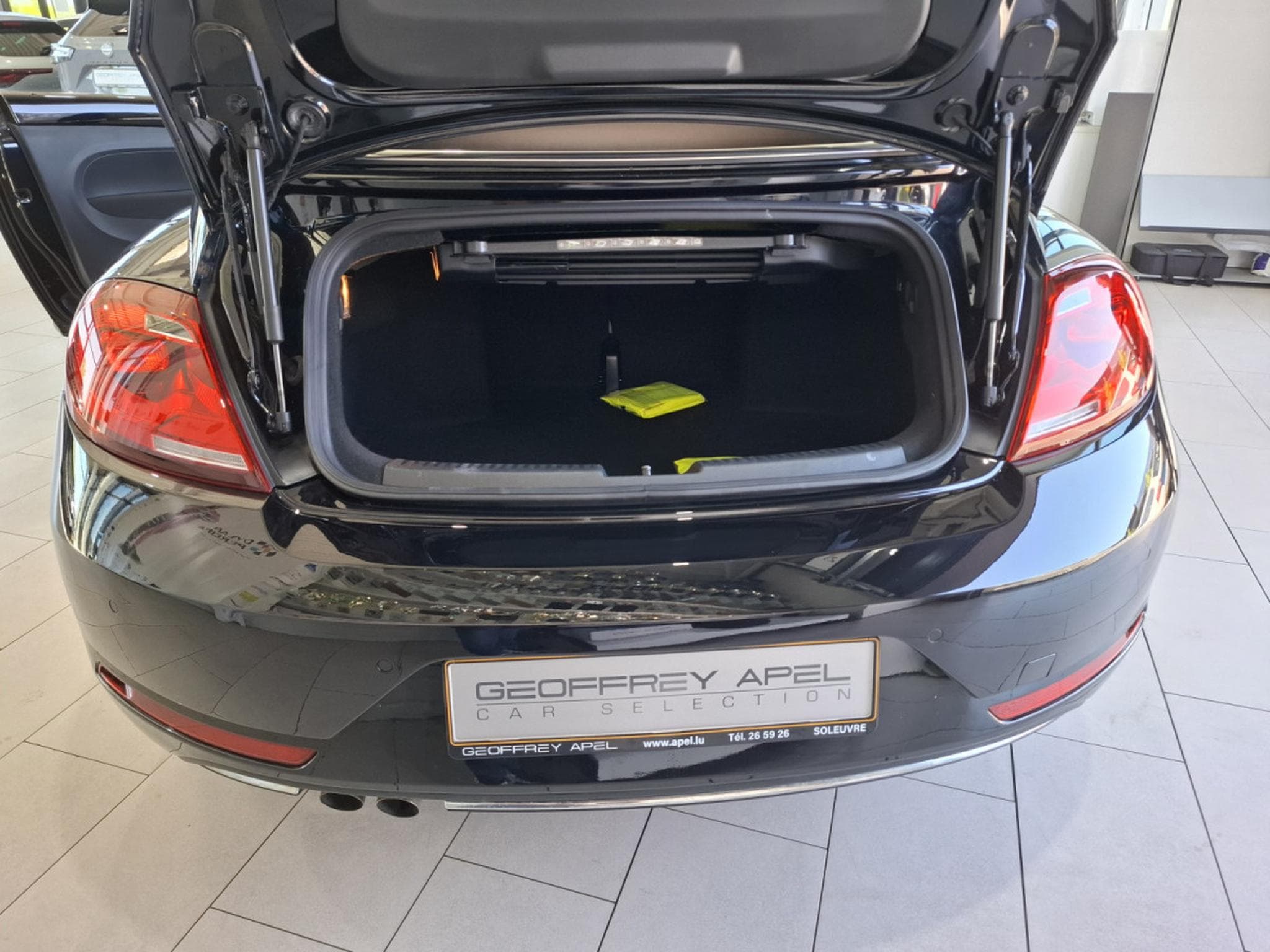 VW Beetle 2.0 TDI 150 CABRIOLET DESIGN, NAVI, PDC, ALU 18'', LED, KM 2 (2018) - Photo 14
