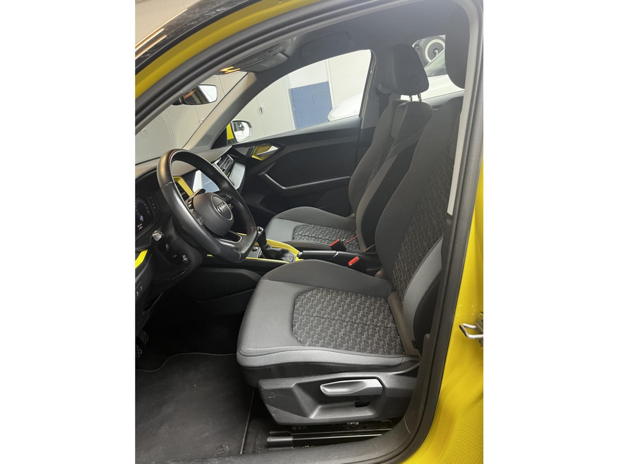 Audi A1 Sportback 25Tfsi (2021) - Photo 8